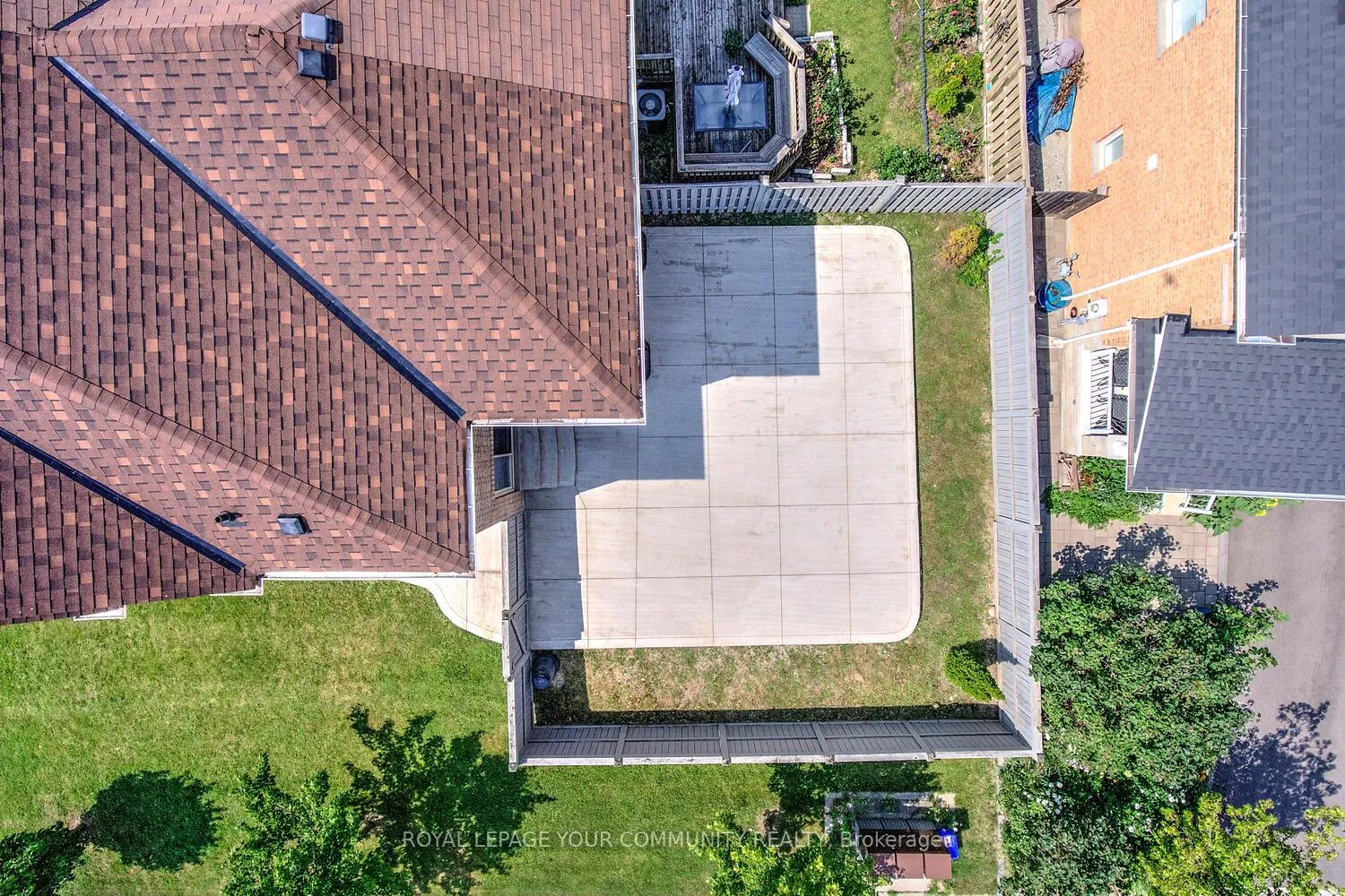 Photo 38 of 208 Petticoat Road, Vaughan, Patterson — HOMEH