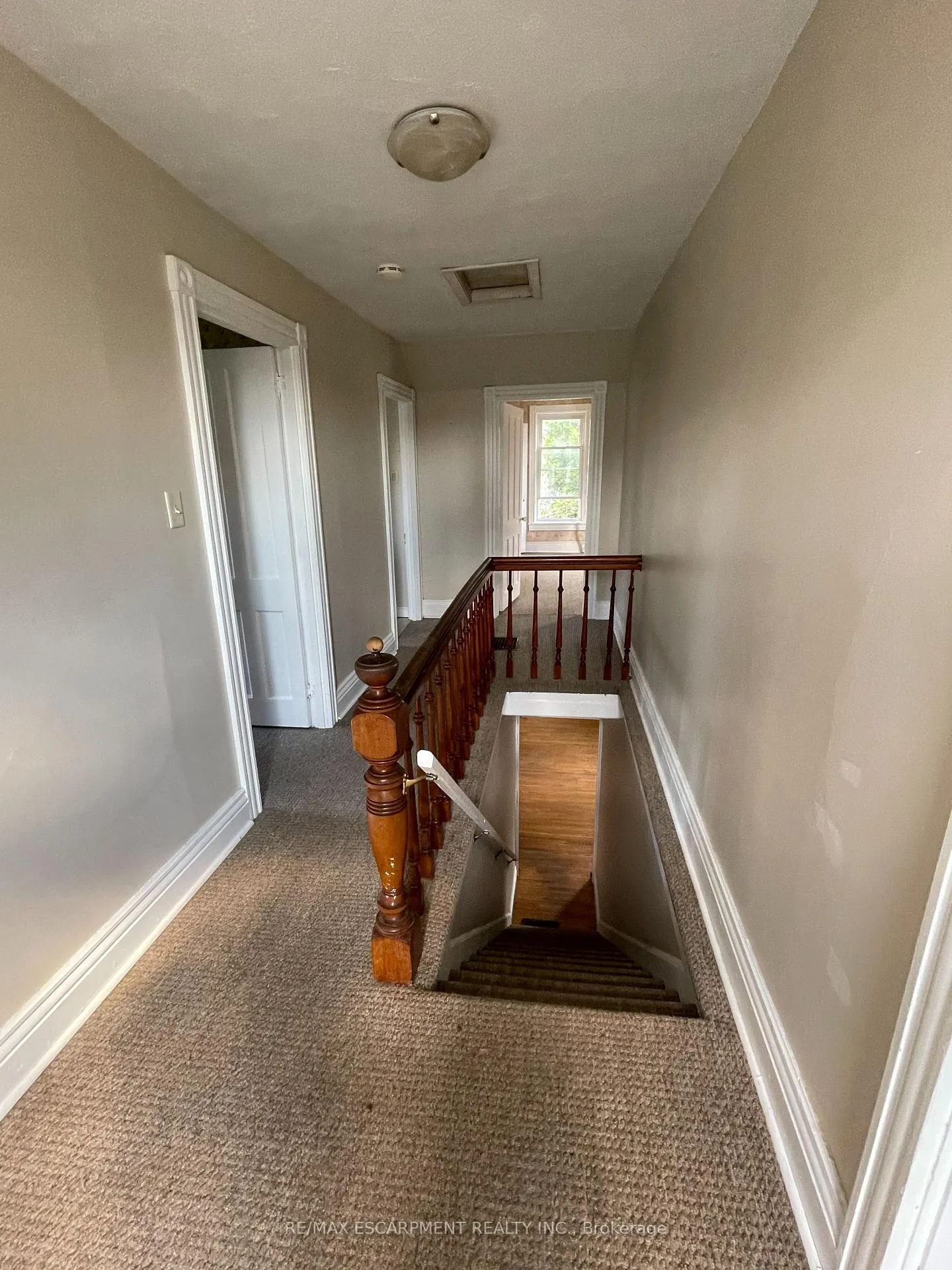 Photo 11 of 15 & 17 Jones Street, Hamilton, Stoney Creek — HOMEH
