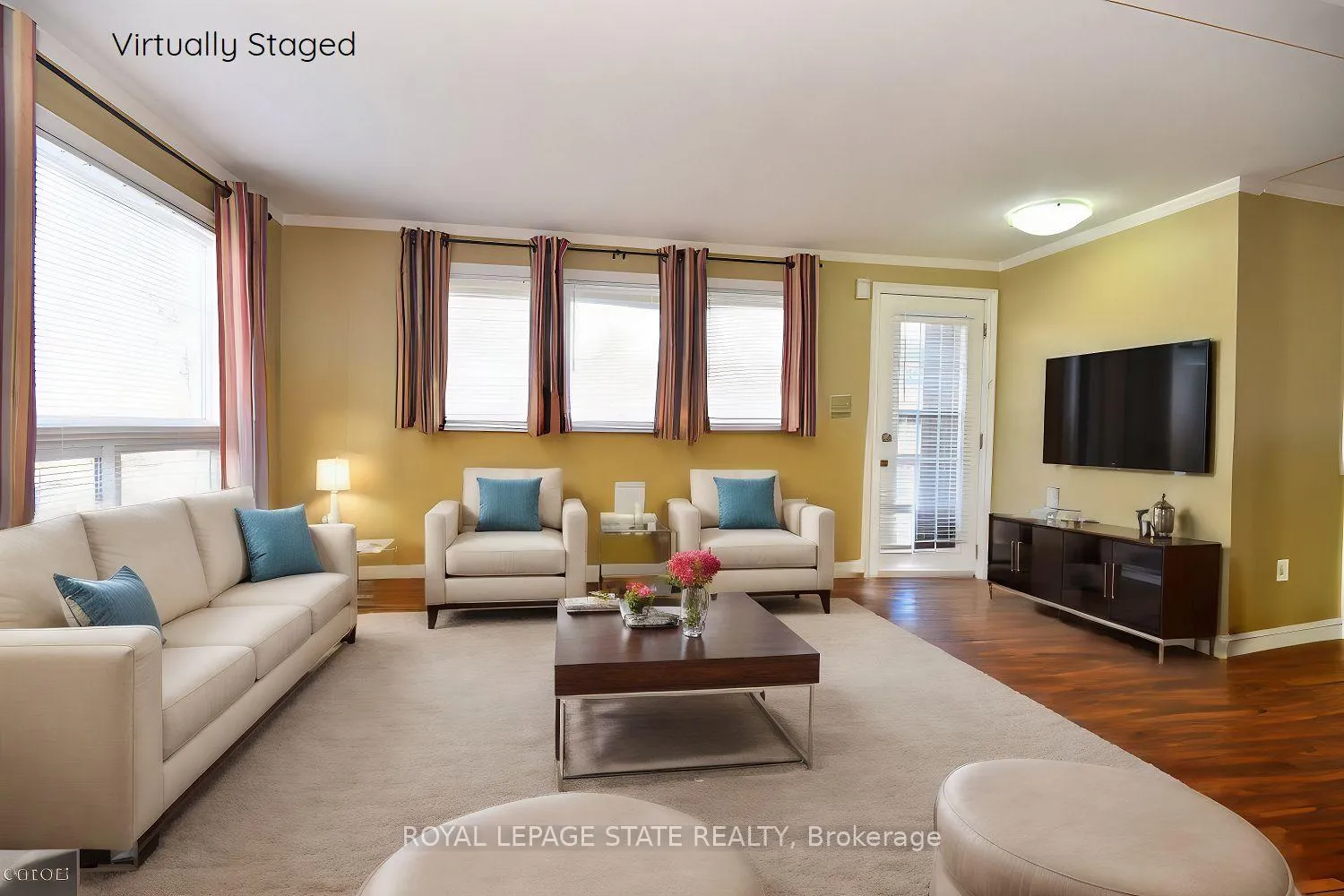 Photo 8 of 147 Maple Crescent, Hamilton, Rural Flamborough — HOMEH