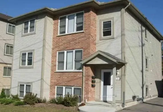 Front of 14 Columbia Street W