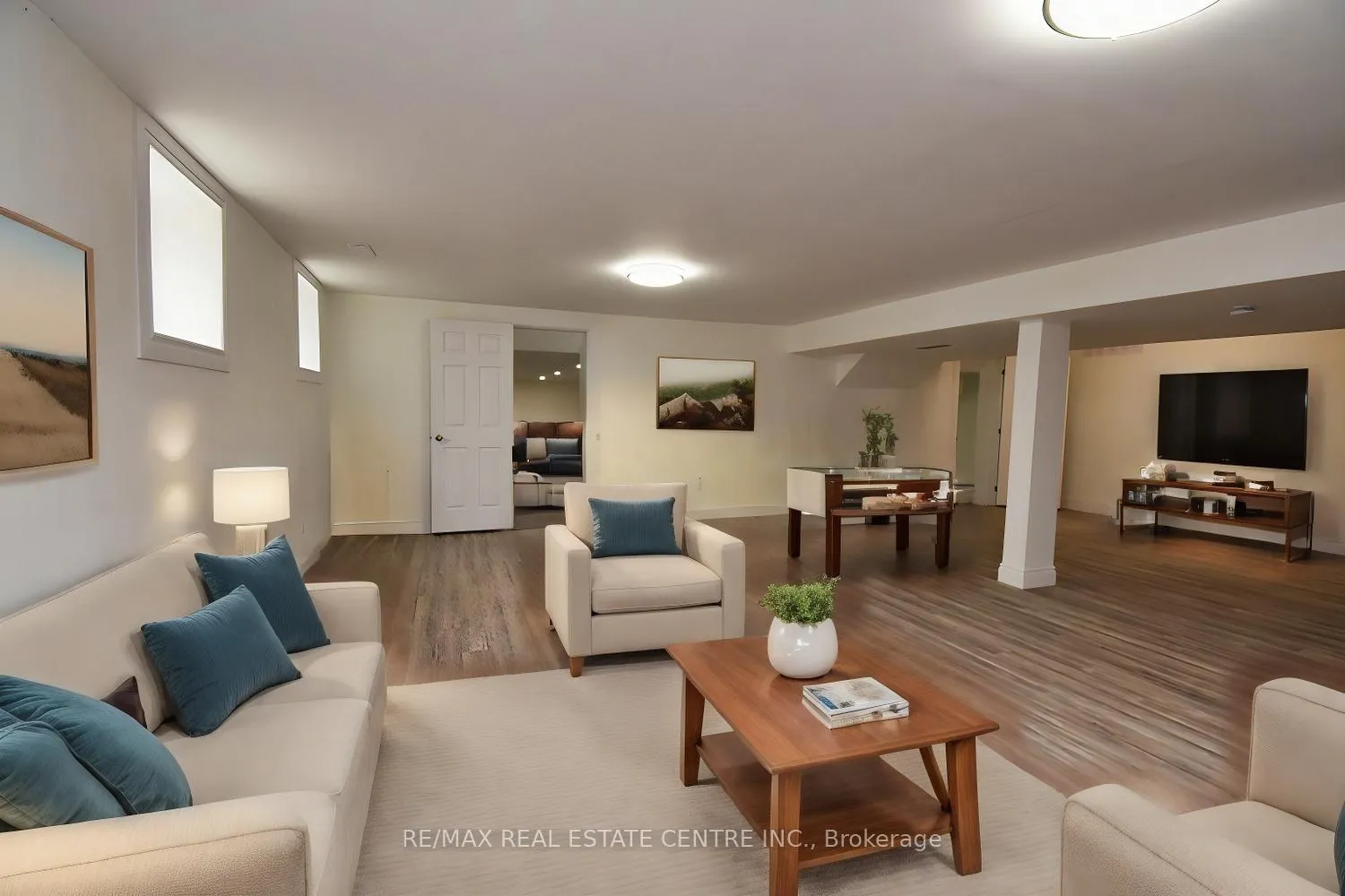 Photo 7 of 237 Highland Road E, Hamilton, Rural Stoney Creek — HOMEH