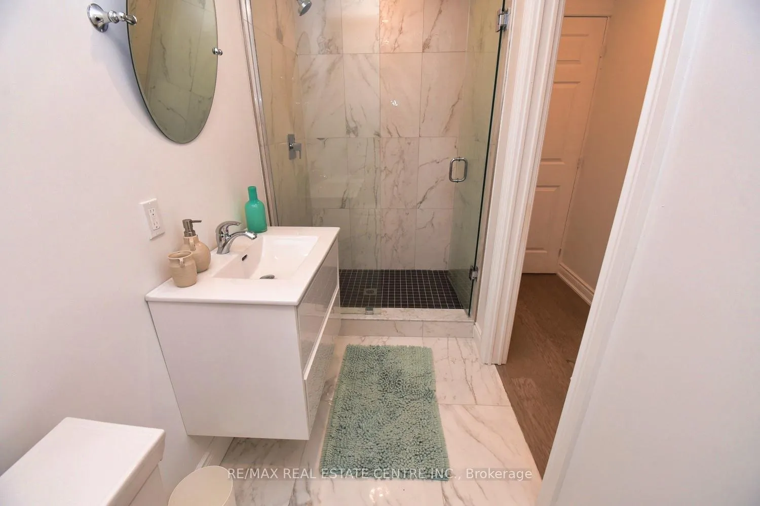 Photo 25 of 237 Highland Road E, Hamilton, Rural Stoney Creek — HOMEH