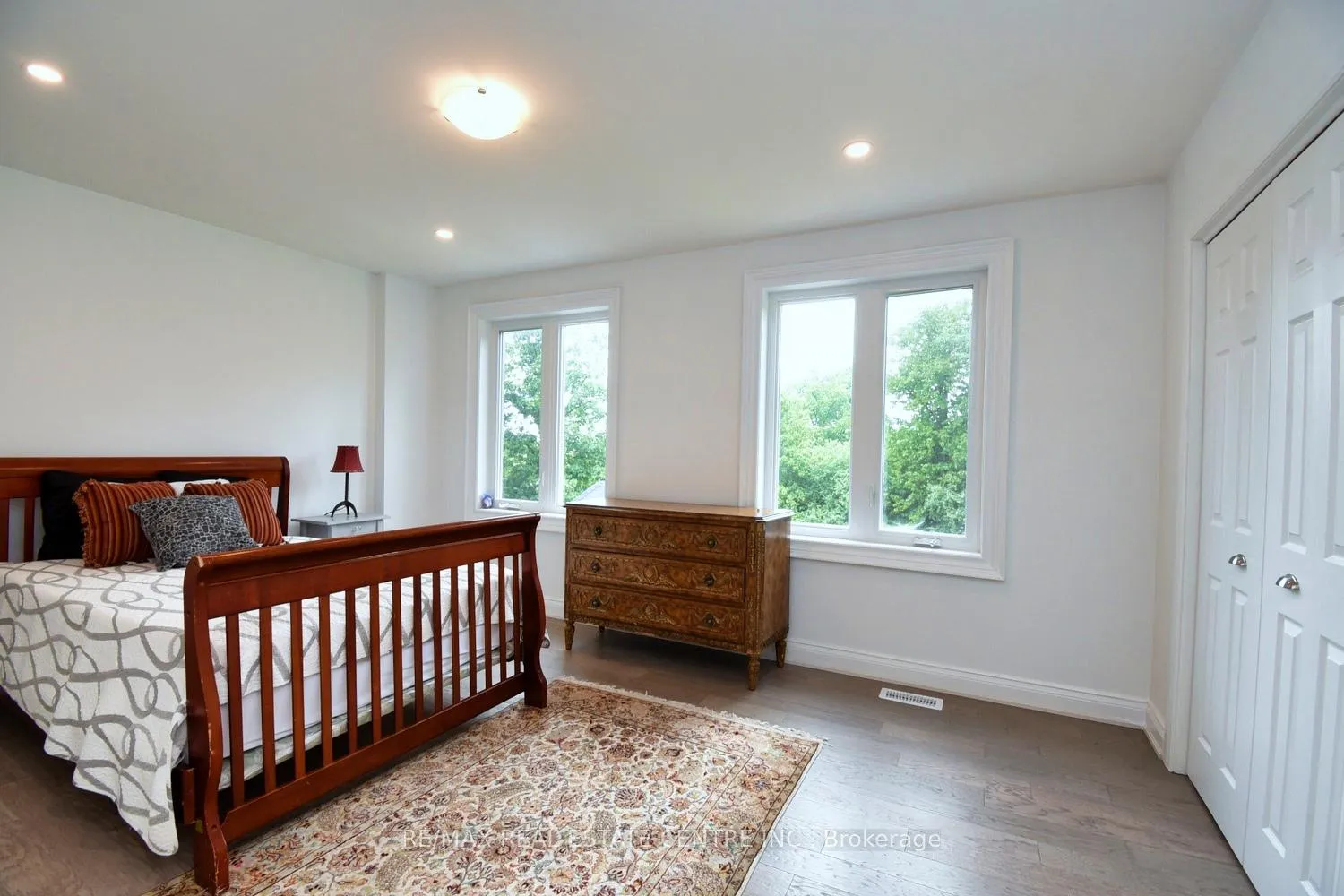 Photo 28 of 237 Highland Road E, Hamilton, Rural Stoney Creek — HOMEH