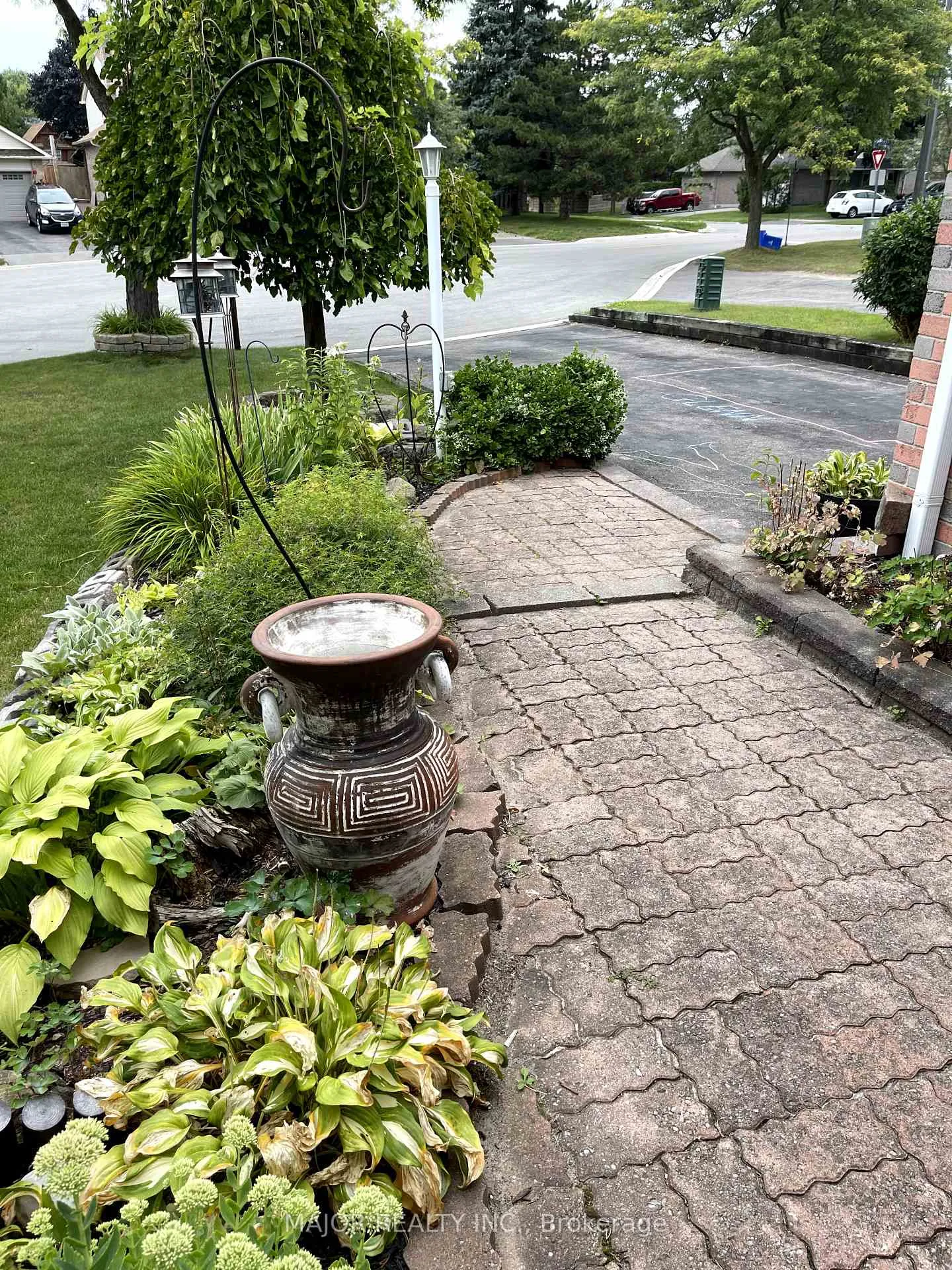Photo 3 of 5 Winners Circle, Whitby, Blue Grass Meadows — HOMEH
