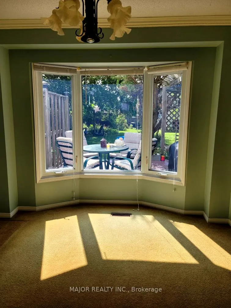 Photo 11 of 5 Winners Circle, Whitby, Blue Grass Meadows — HOMEH