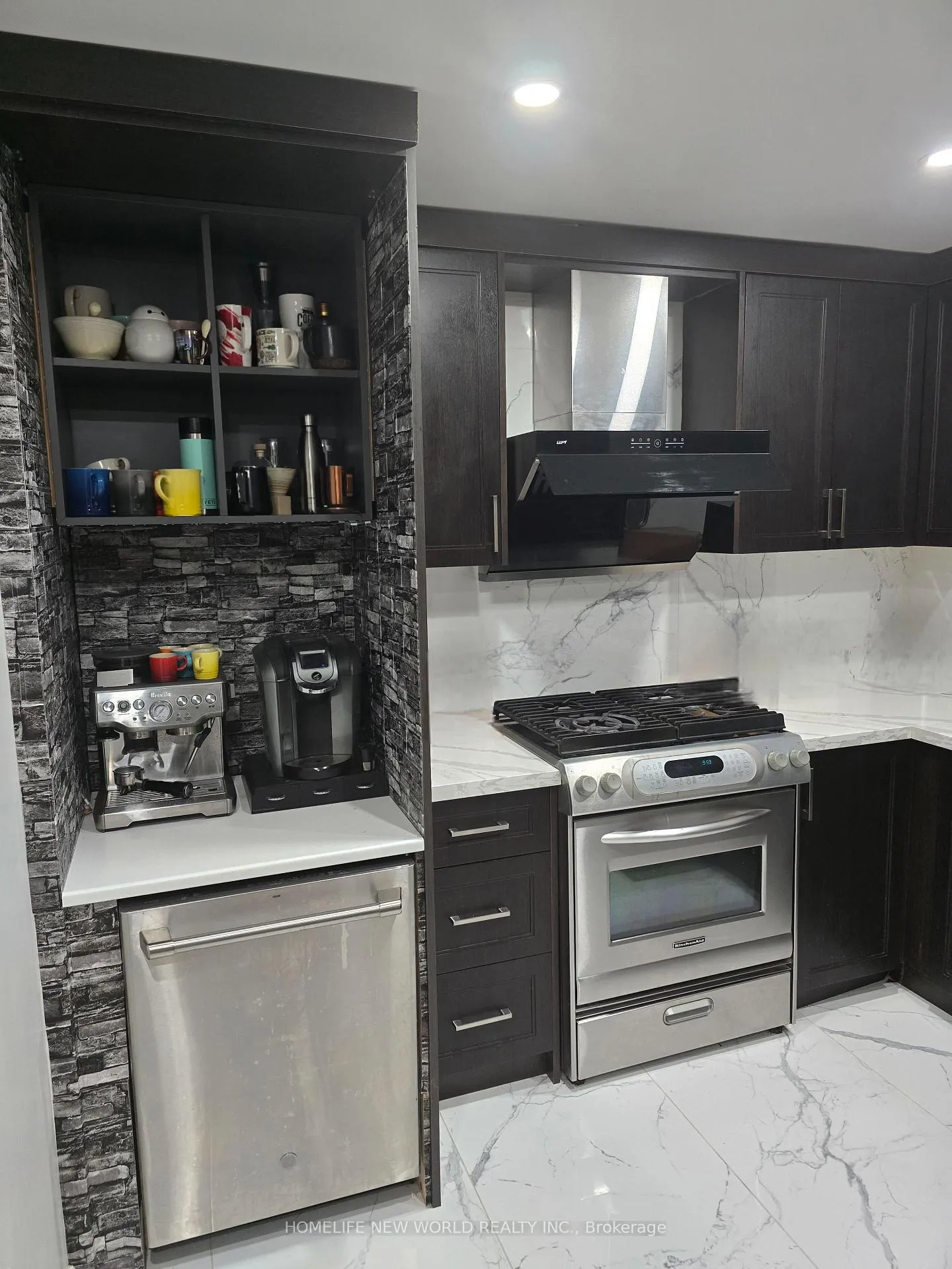 Photo 9 of 48 Lincoln Green Drive, Markham, Bullock — HOMEH