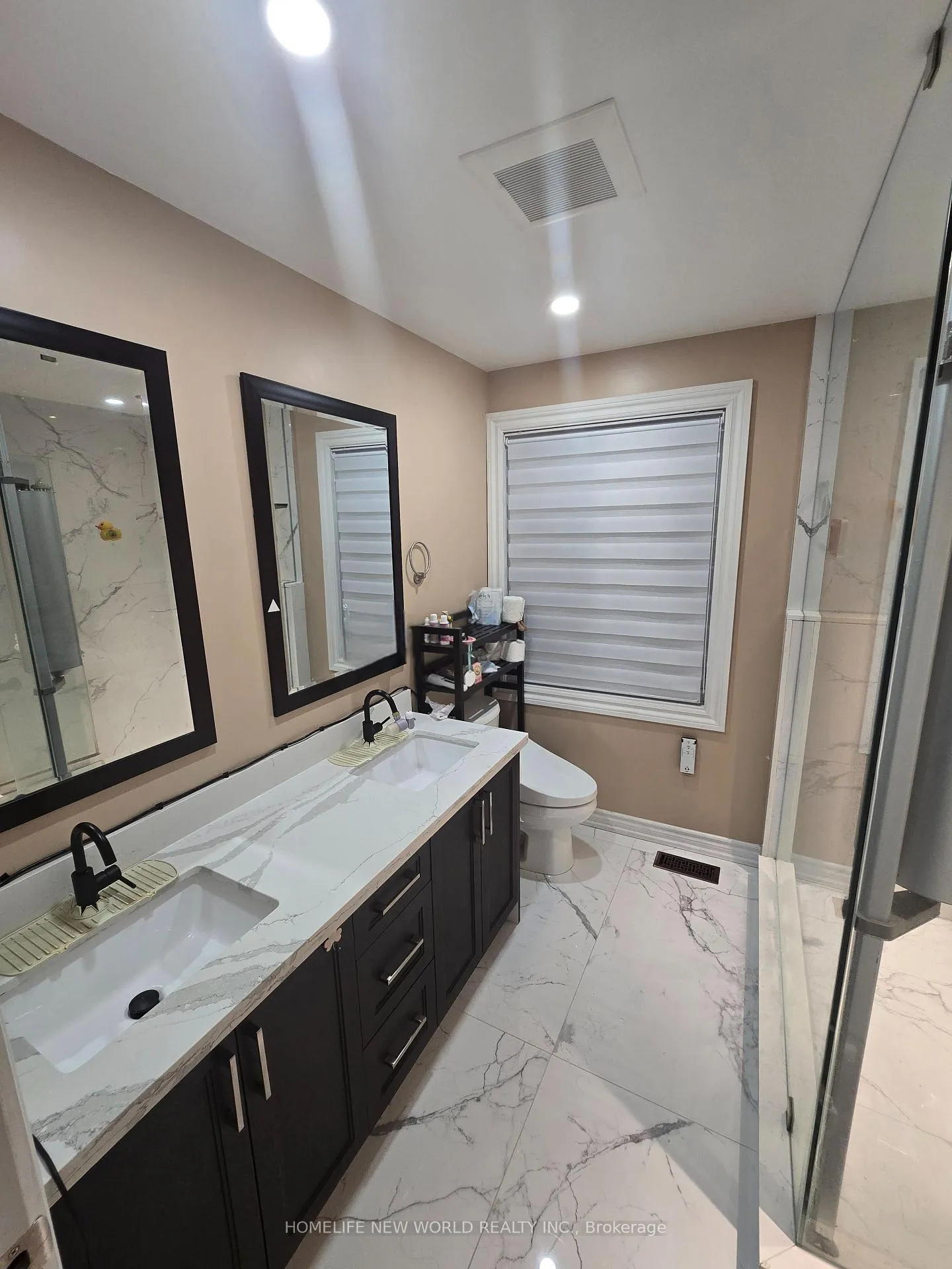 Photo 11 of 48 Lincoln Green Drive, Markham, Bullock — HOMEH