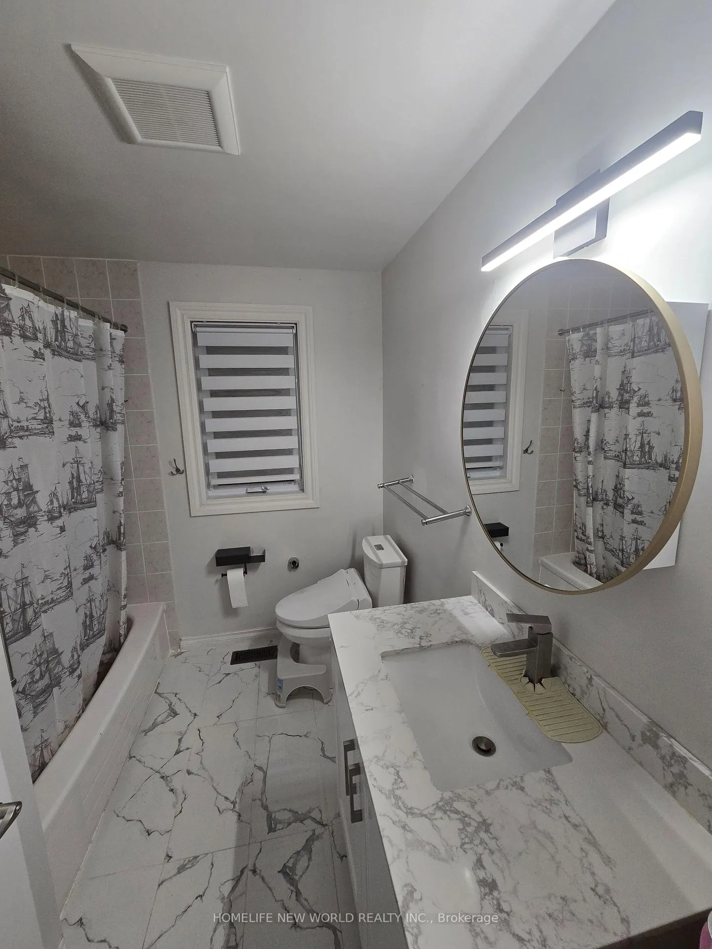 Photo 13 of 48 Lincoln Green Drive, Markham, Bullock — HOMEH