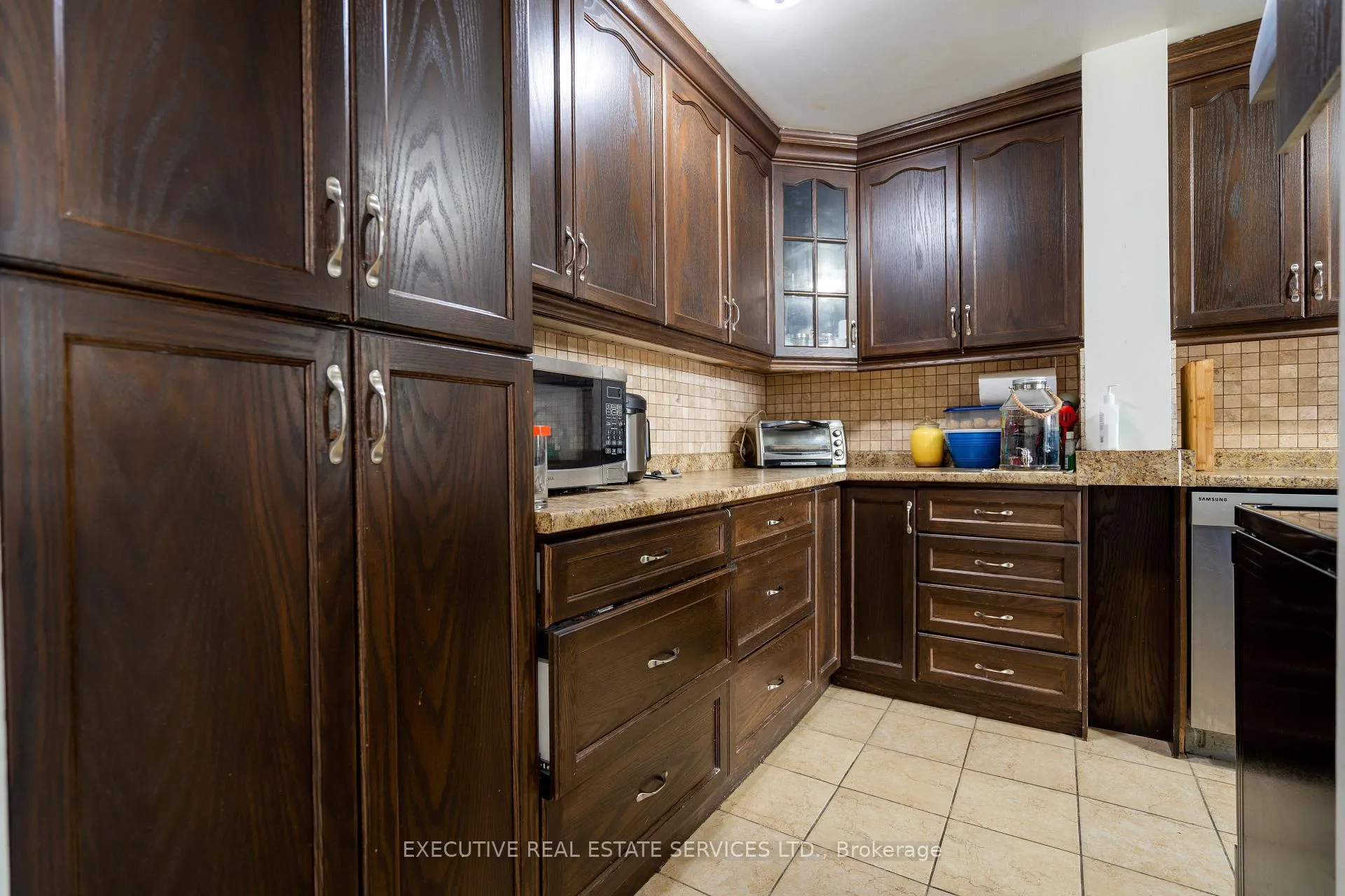 Photo 11 of 100 Mount Albion Road, Hamilton, Red Hill — HOMEH