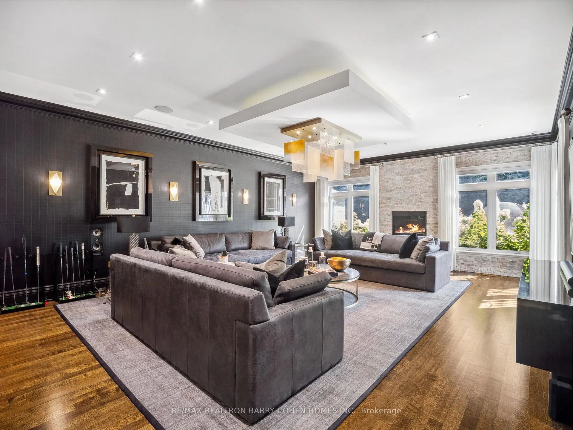 Photo 19 of 284 Pine Valley Crescent, Vaughan, East Woodbridge — HOMEH