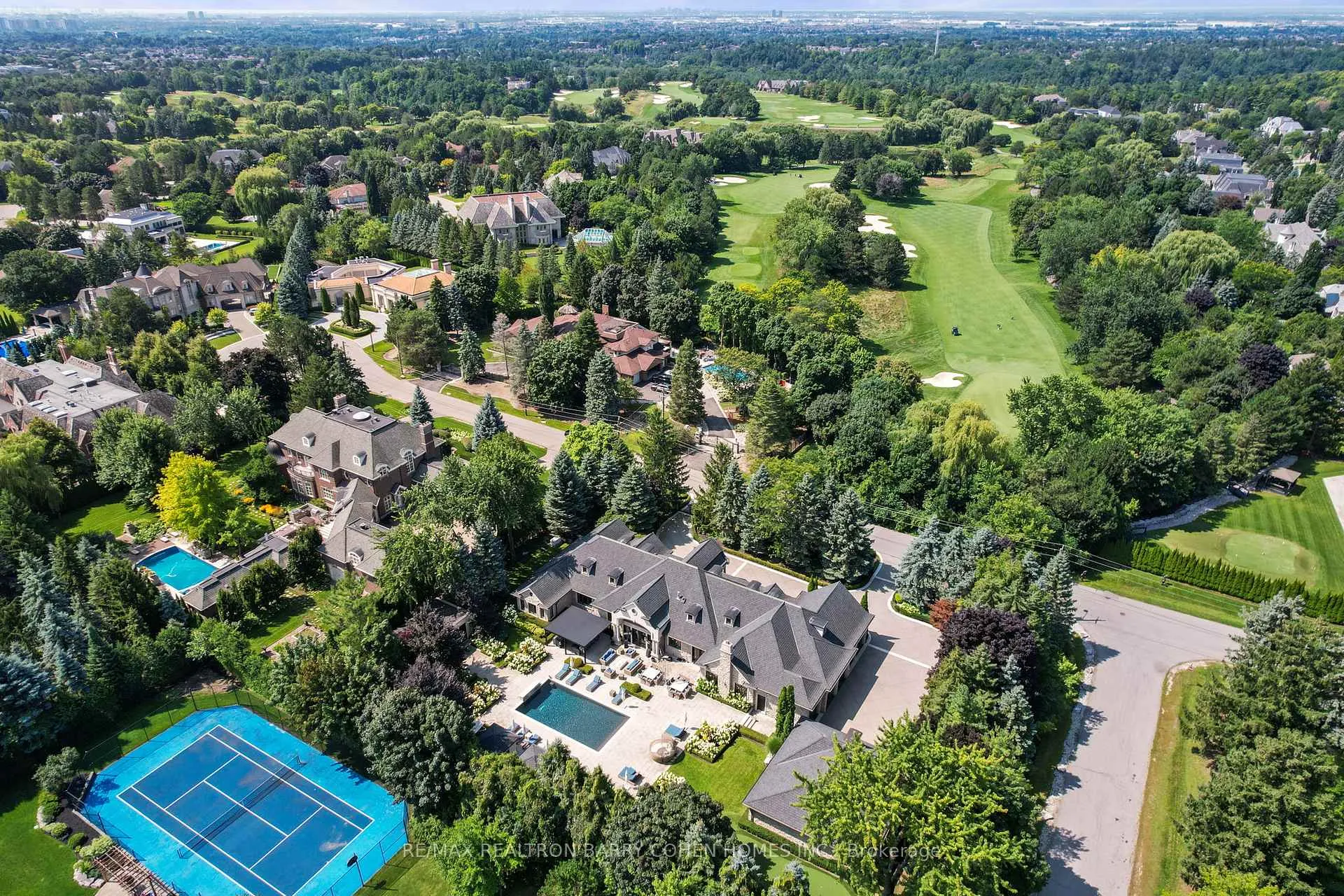 Photo 40 of 284 Pine Valley Crescent, Vaughan, East Woodbridge — HOMEH