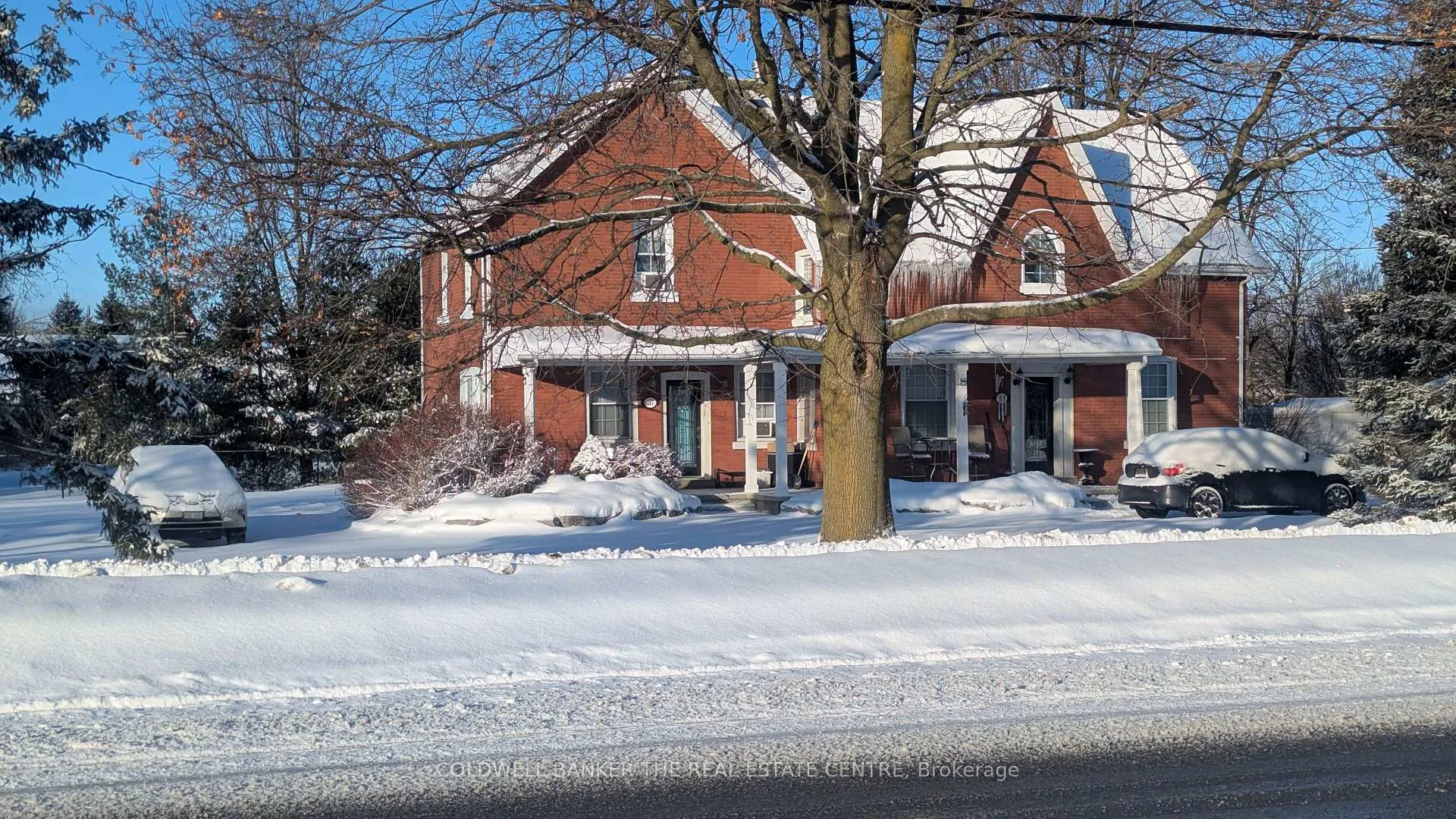 Front of 285-287 Barrie Street