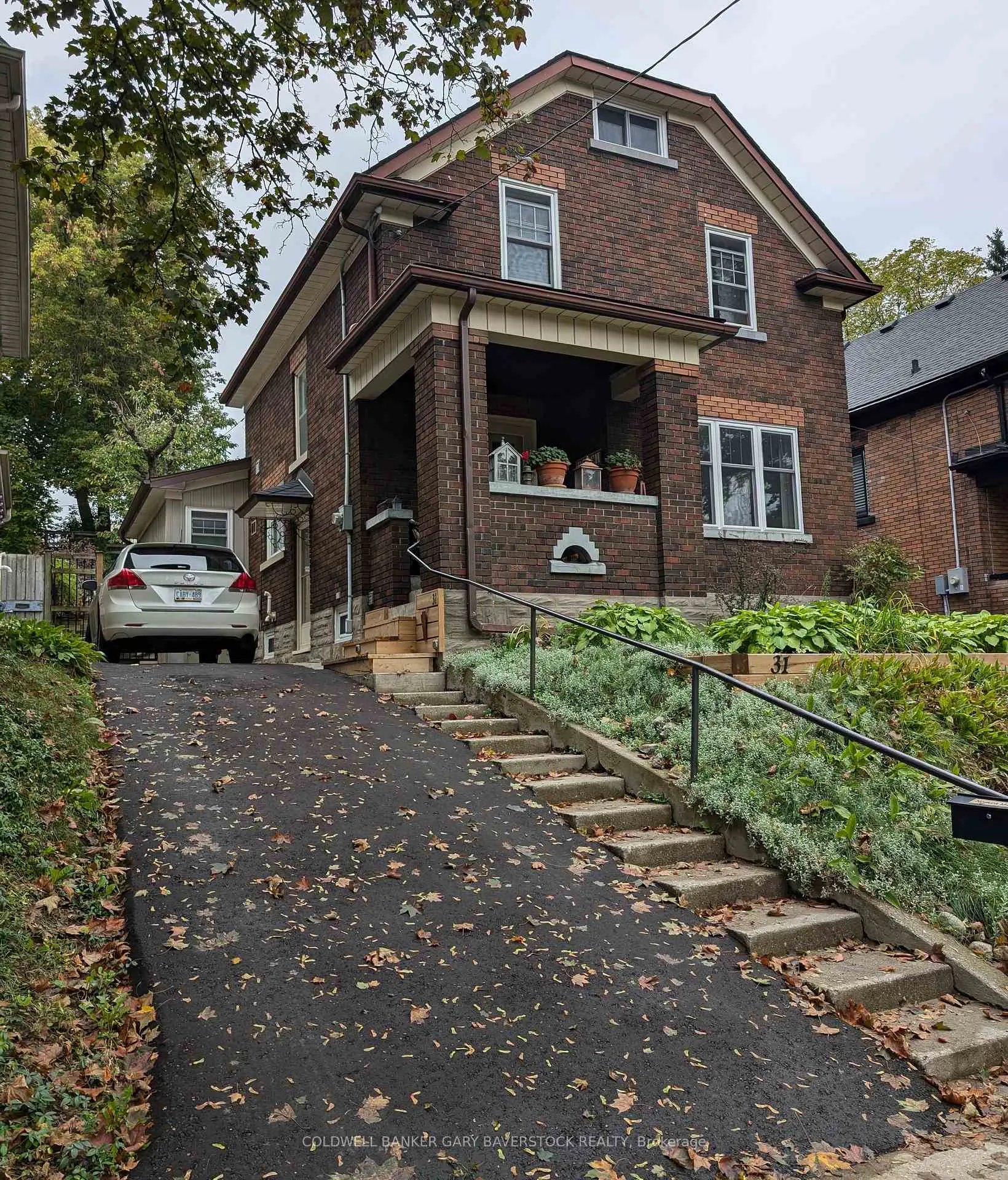 Photo 1 of 31 Chestnut Street, Kitchener — HOMEH
