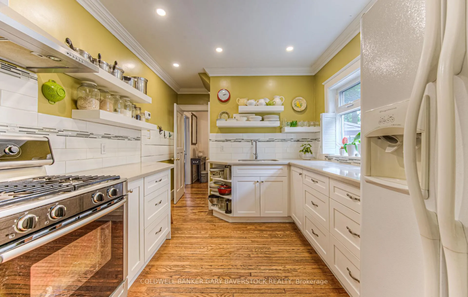 Photo 3 of 31 Chestnut Street, Kitchener — HOMEH