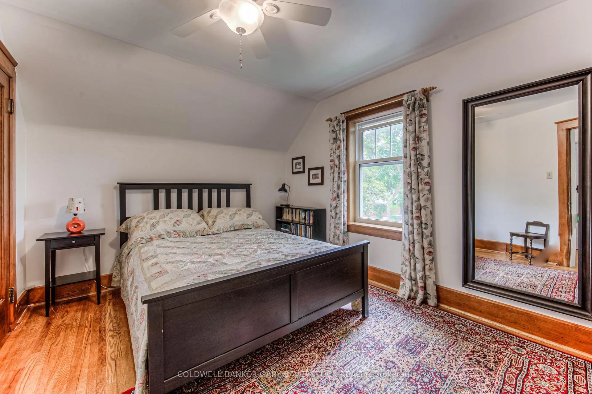 Photo 5 of 31 Chestnut Street, Kitchener — HOMEH
