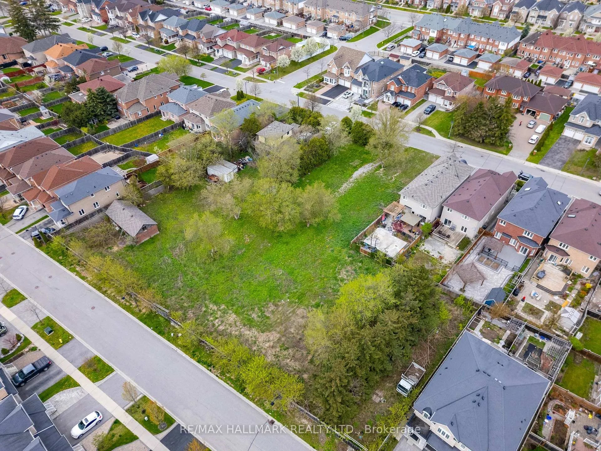 Photo 4 of 257 Helen Avenue, Markham, Village Green-South Unionville — HOMEH