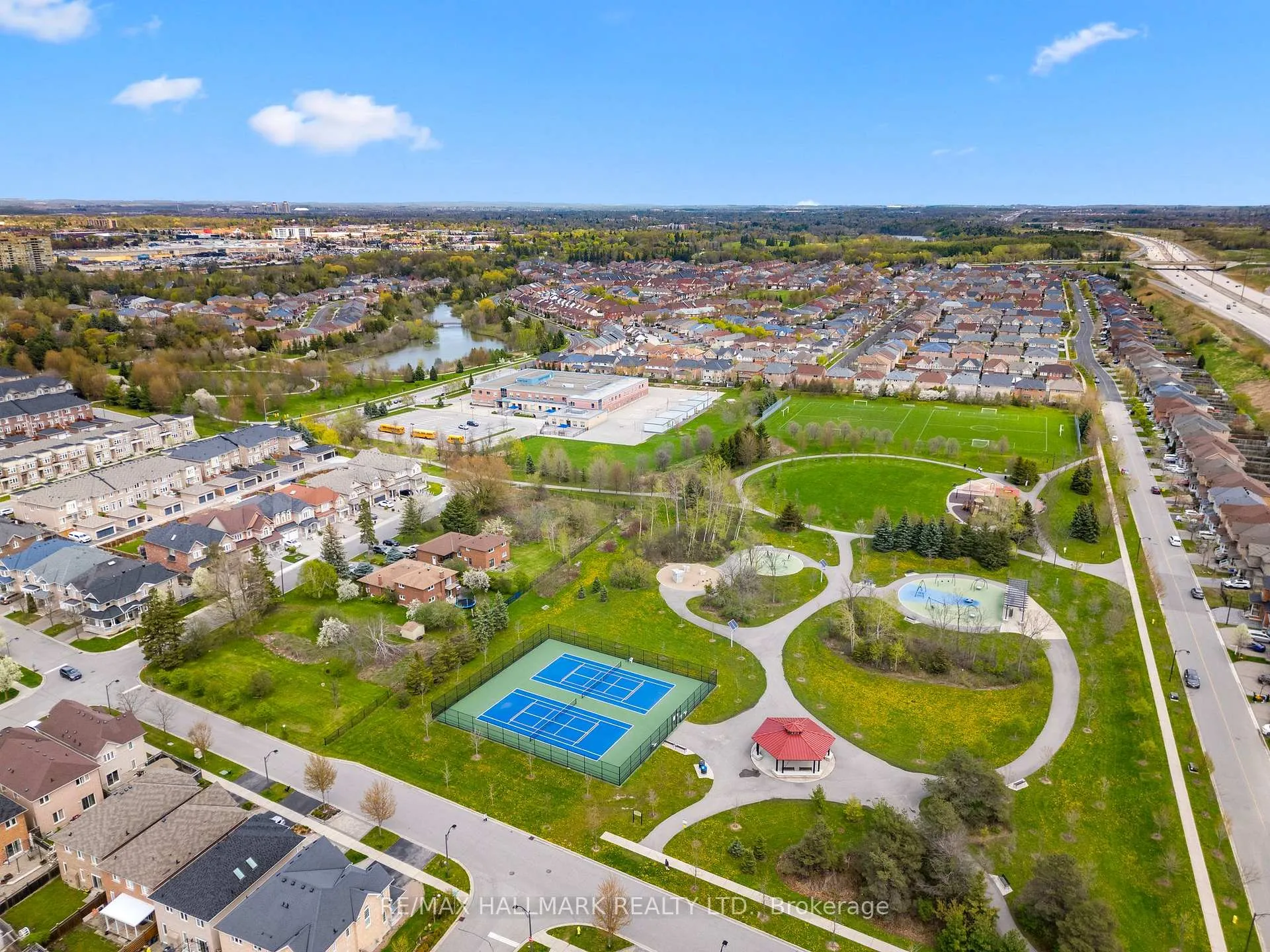Photo 17 of 257 Helen Avenue, Markham, Village Green-South Unionville — HOMEH