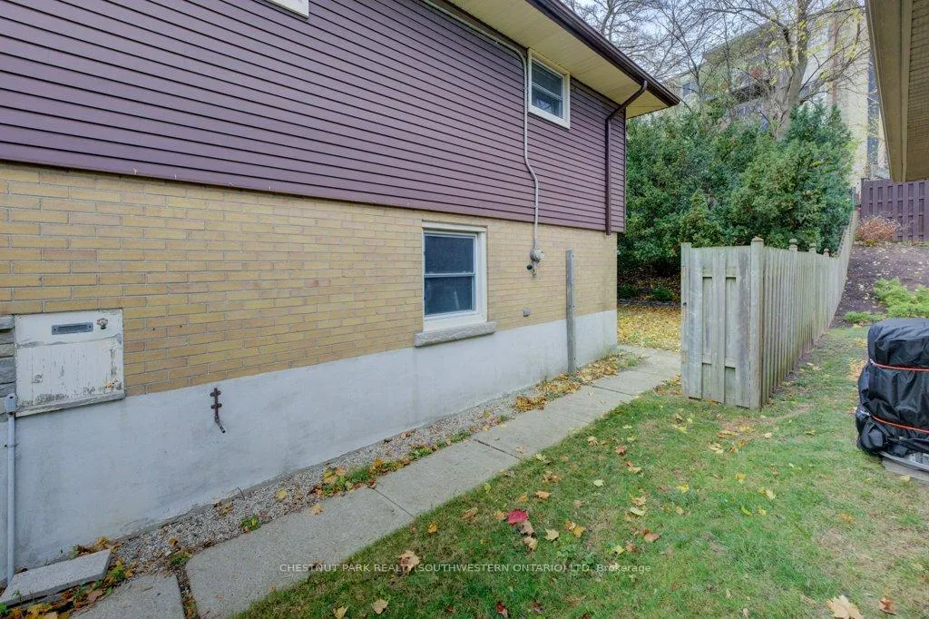 Photo 32 of 184 Gatewood Road, Kitchener — HOMEH