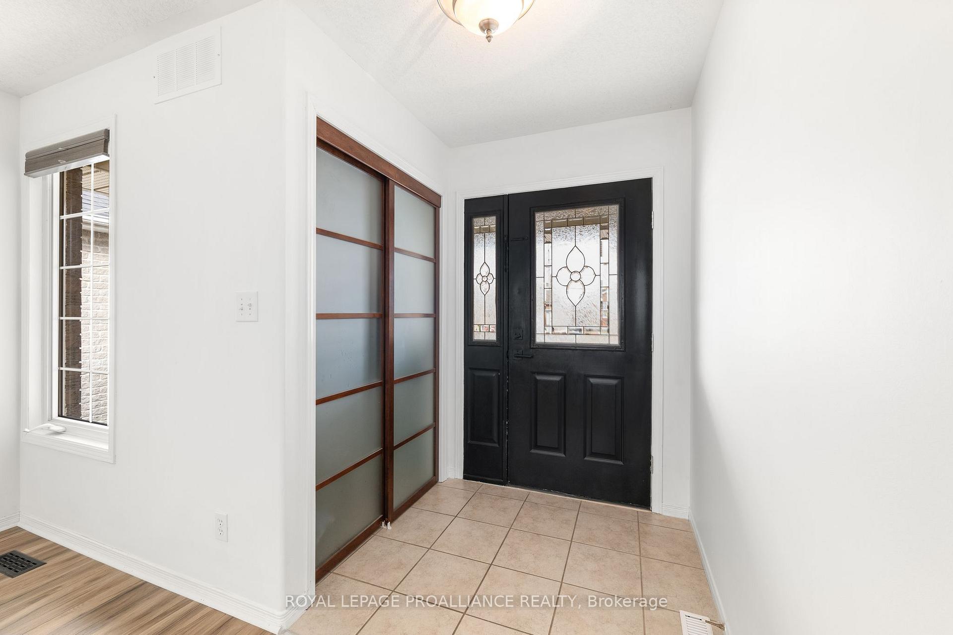 Photo 4 of 84 Gavey Street, Belleville, Thurlow Ward — HOMEH