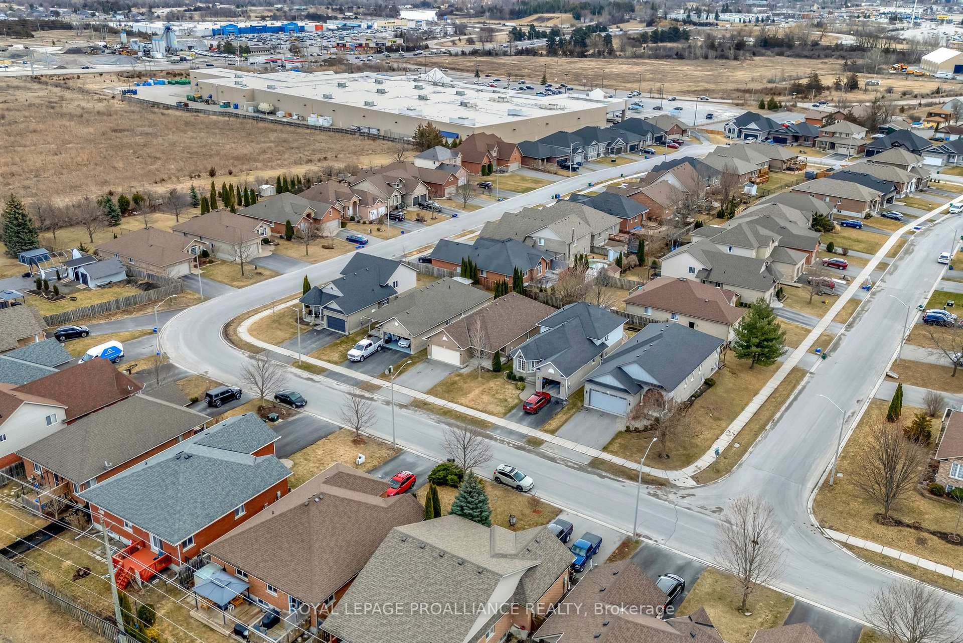 Photo 40 of 84 Gavey Street, Belleville, Thurlow Ward — HOMEH