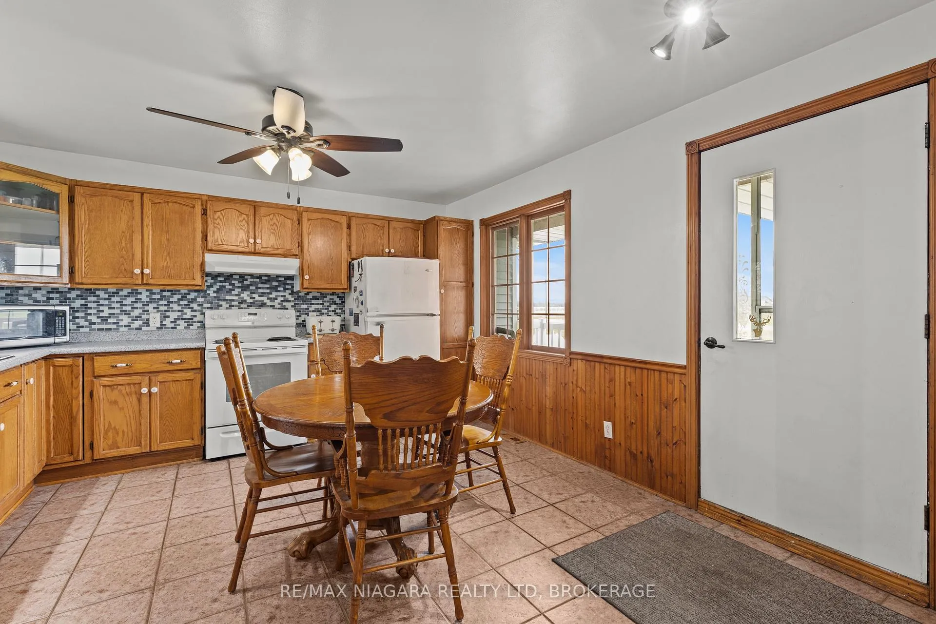 Photo 6 of 60826 Regional Rd 27, Wainfleet, Marshville/Winger — HOMEH