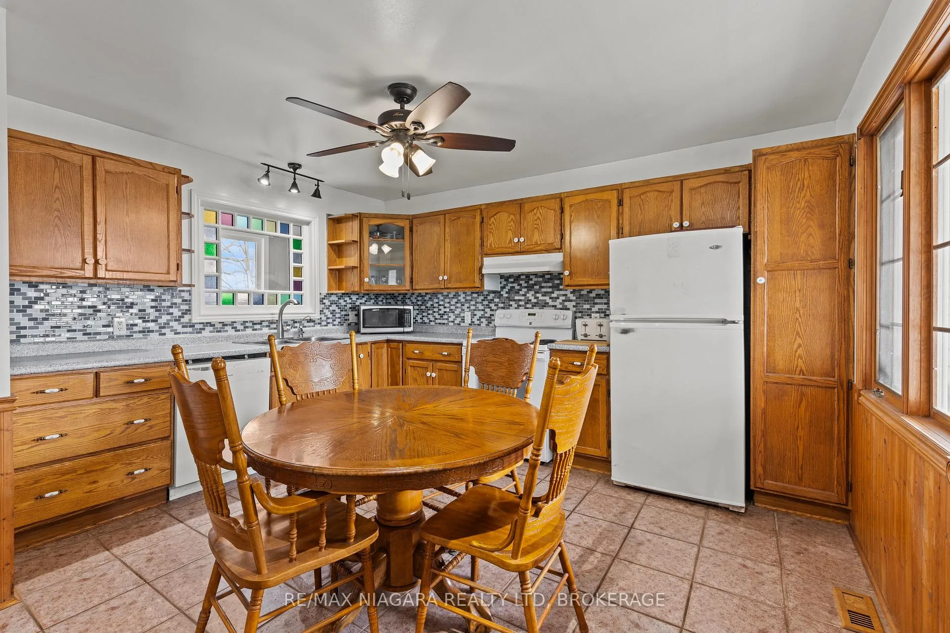 Photo 8 of 60826 Regional Rd 27, Wainfleet, Marshville/Winger — HOMEH