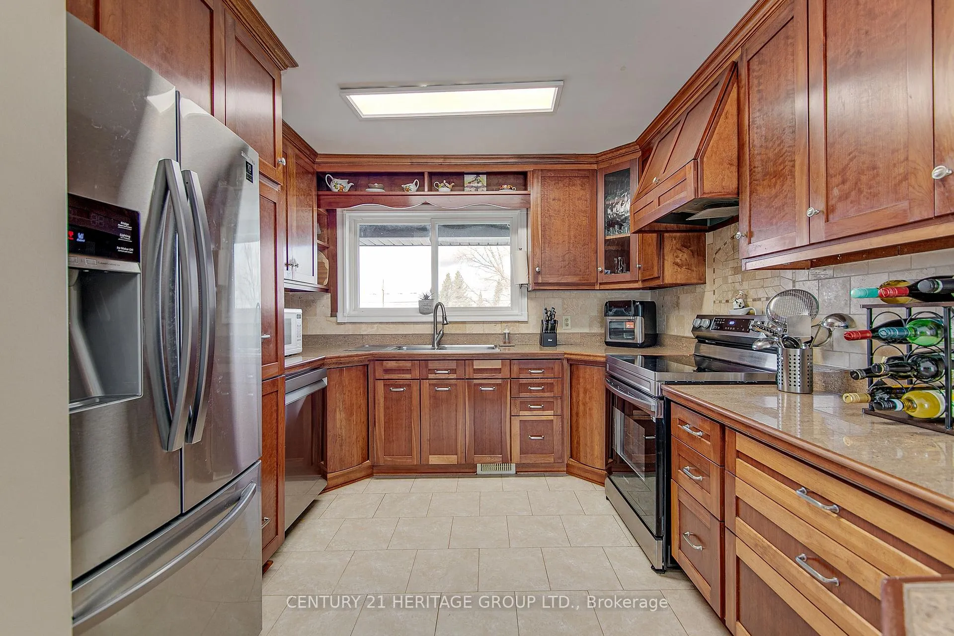Photo 6 of 153 Ardagh Road, Barrie, Ardagh — HOMEH