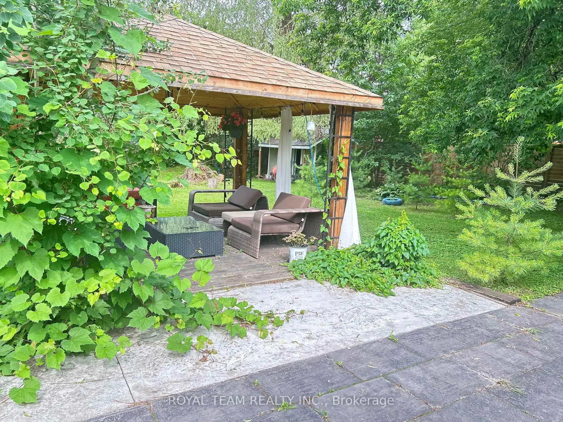Photo 21 of 18962 Dufferin Street, King, Rural King — HOMEH
