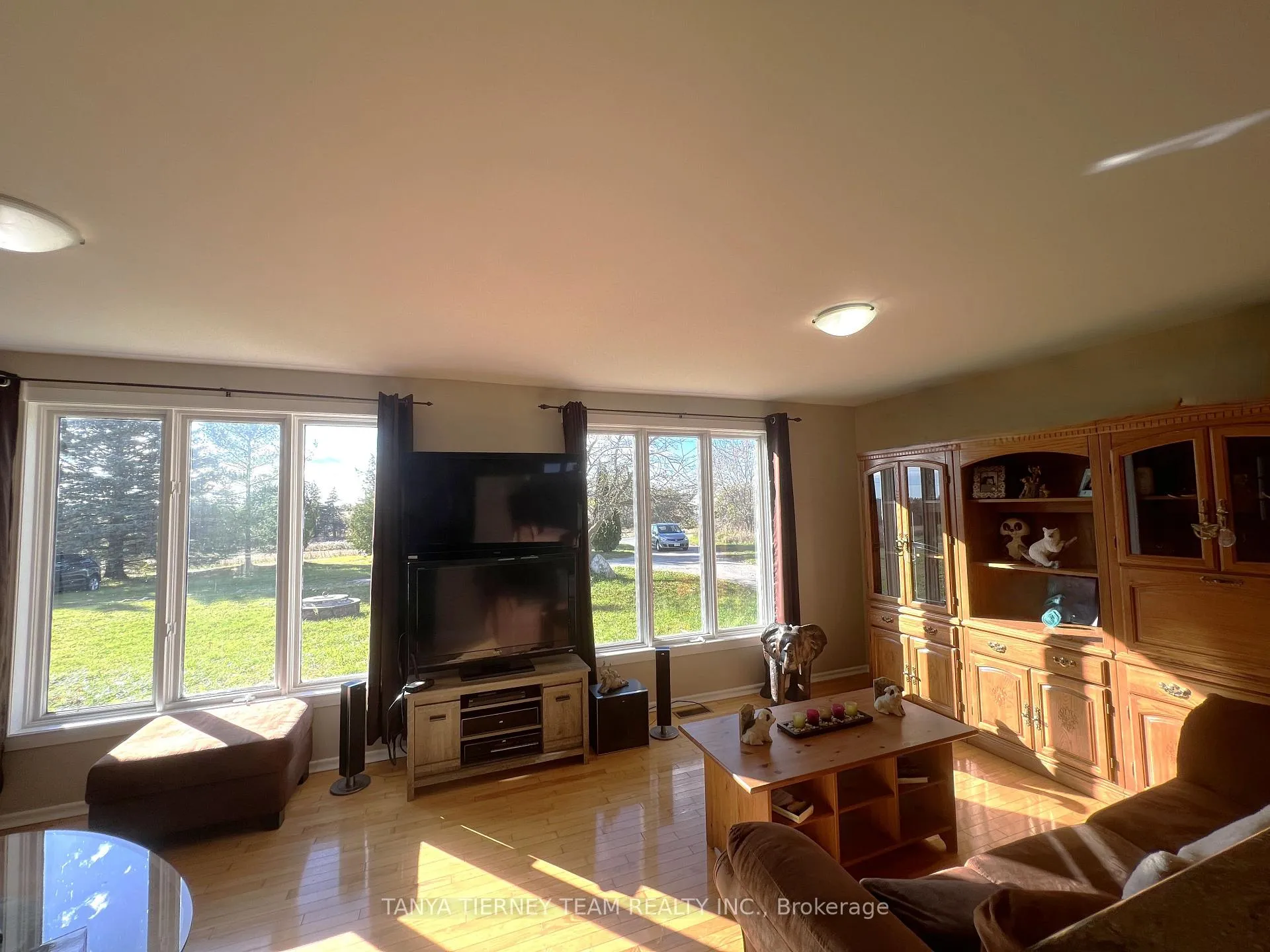 Photo 5 of Unit Main, 6783 Cochrane Street, Whitby, Rural Whitby — HOMEH