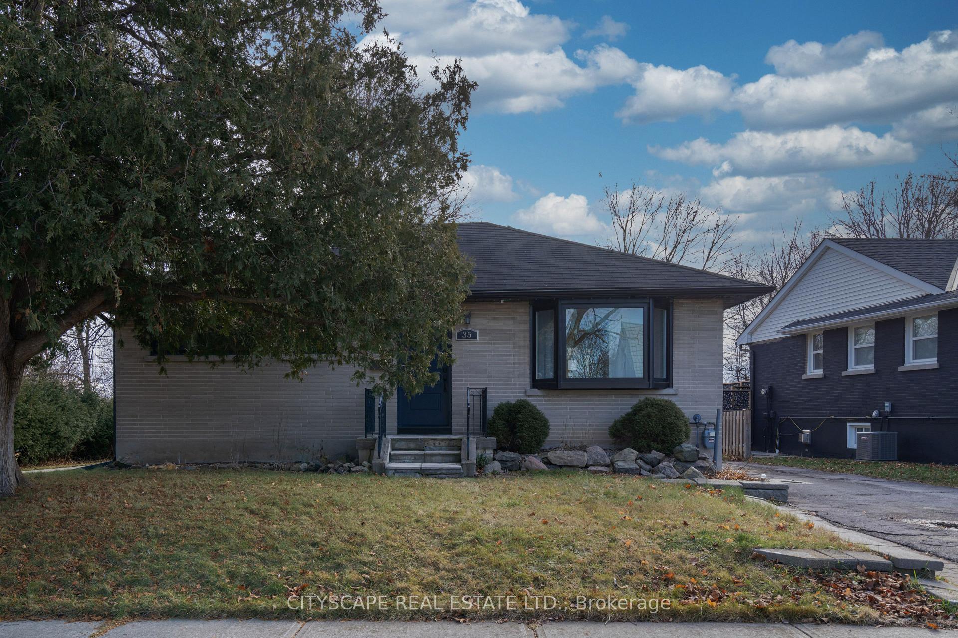 Photo 2 of 35 Forest Road, Ajax, South East — HOMEH