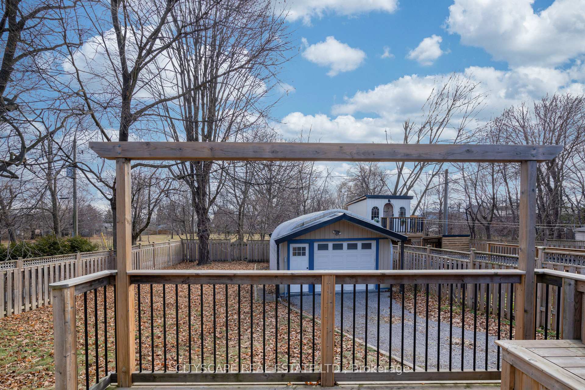 Photo 22 of 35 Forest Road, Ajax, South East — HOMEH