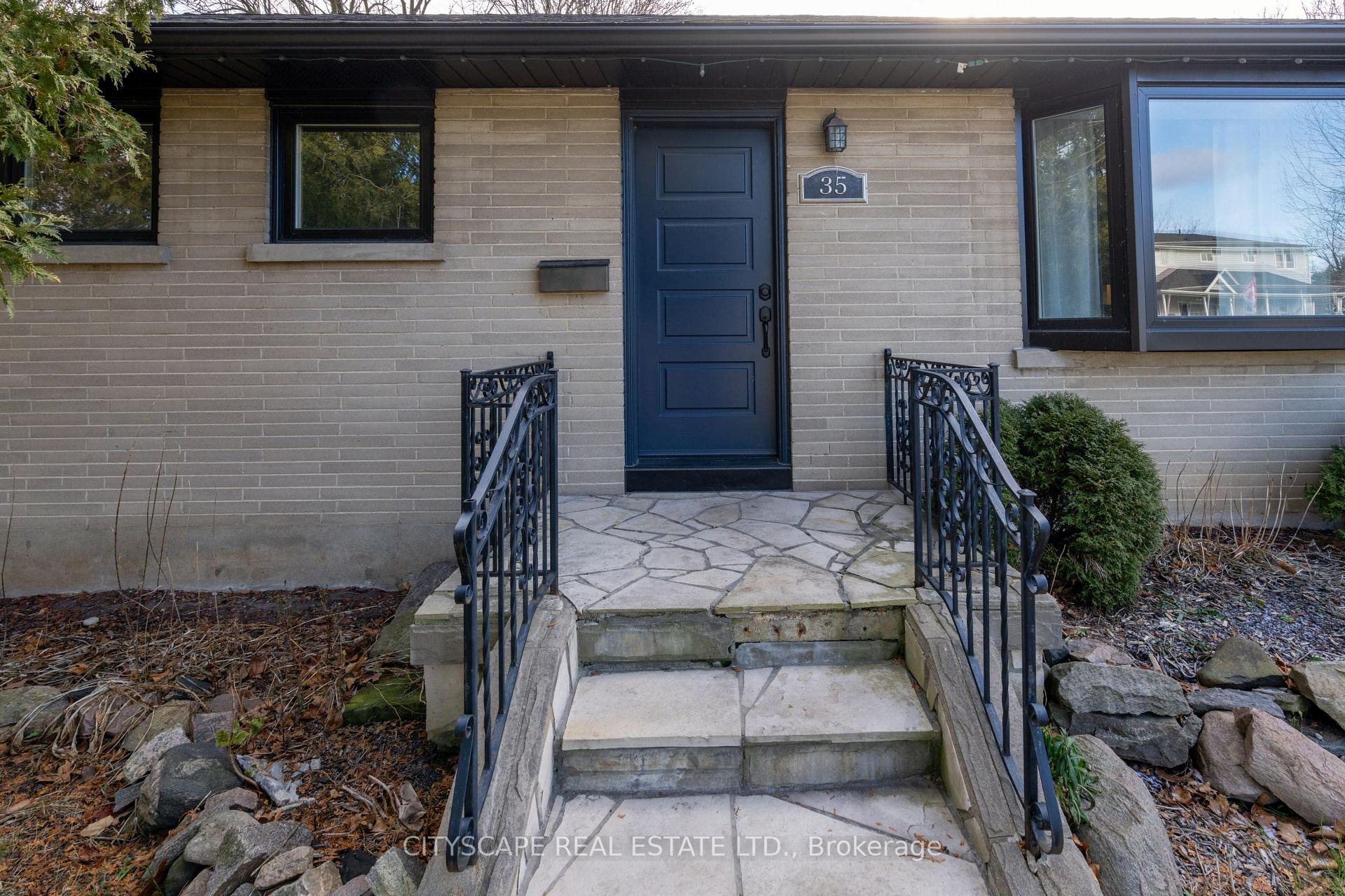 Photo 30 of 35 Forest Road, Ajax, South East — HOMEH