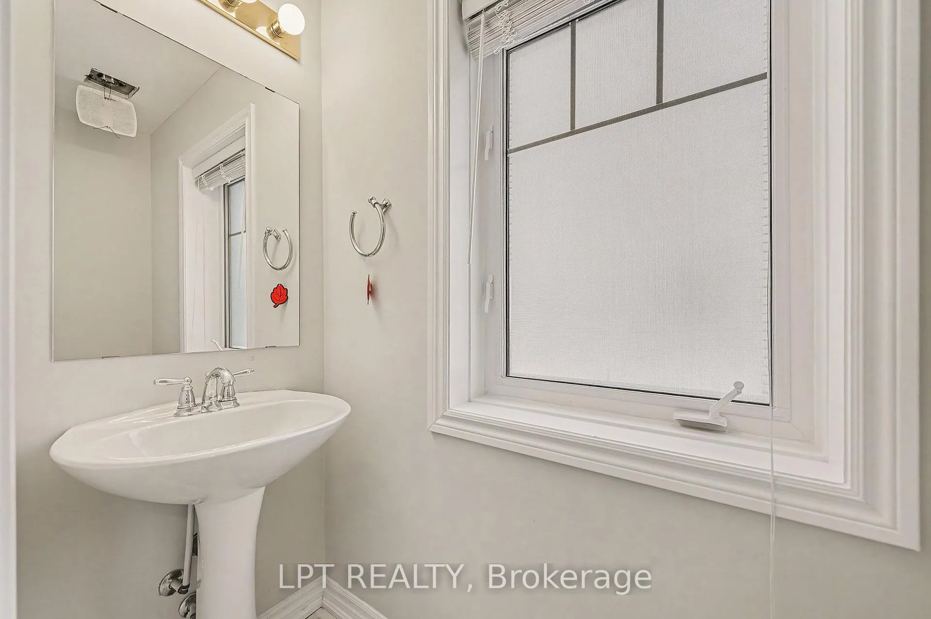 Photo 6 of 2319 Blue Aster Street, Ottawa, Barrhaven - Half Moon Bay — HOMEH