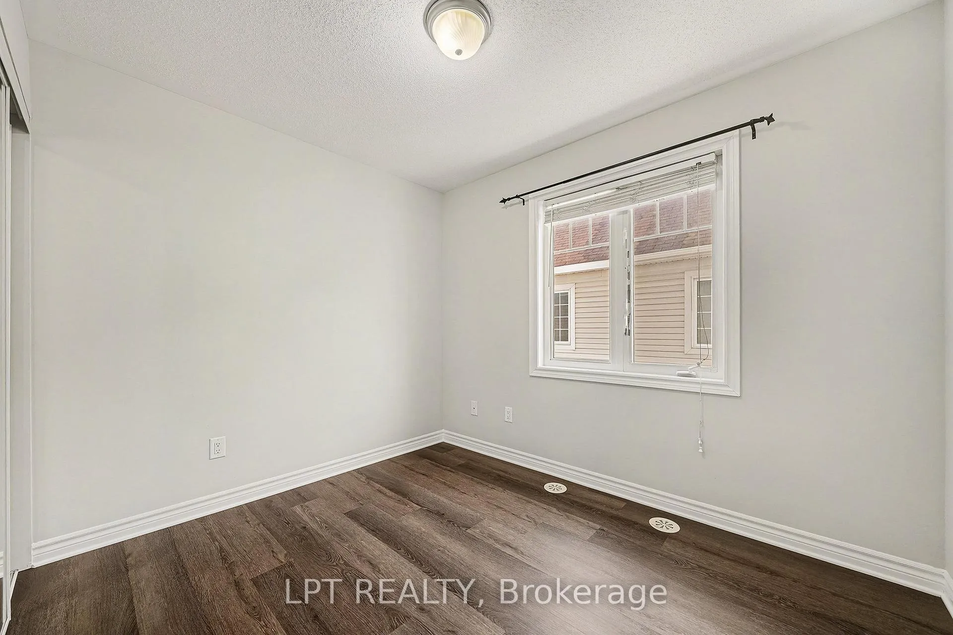 Photo 10 of 2319 Blue Aster Street, Ottawa, Barrhaven - Half Moon Bay — HOMEH