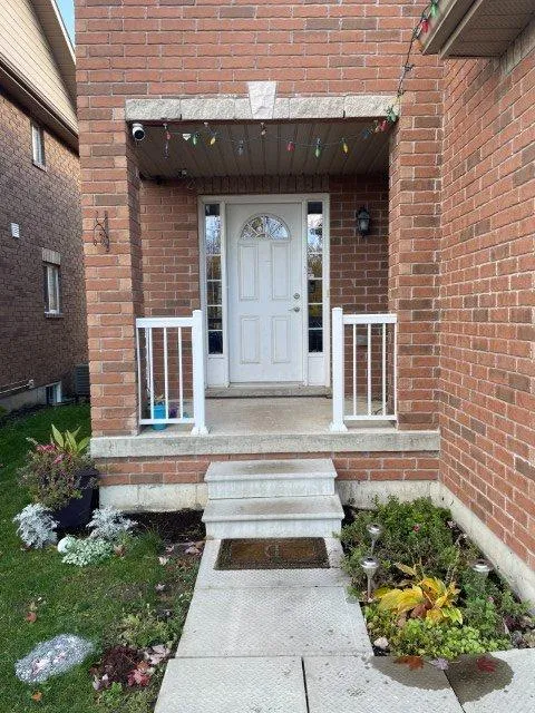 Photo 2 of 2140 Galloway Street, Innisfil, Alcona — HOMEH