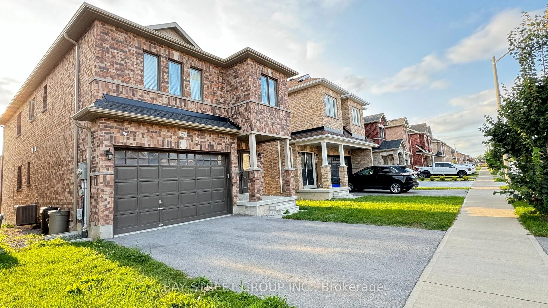 Photo 3 of 27 Palace Street, Thorold, Thorold Downtown — HOMEH