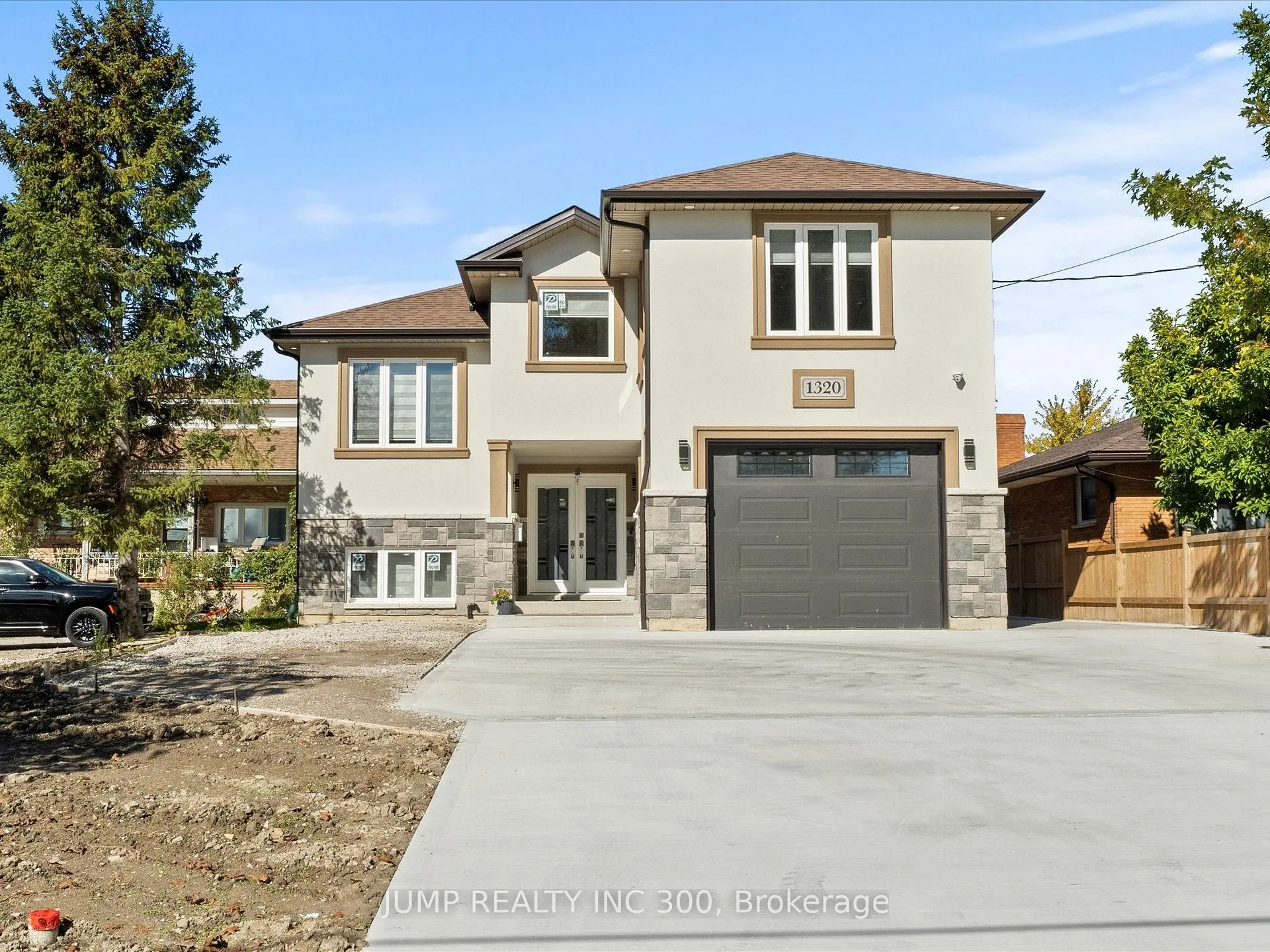 Photo 3 of 1320 Grand Marais Road, Windsor — HOMEH