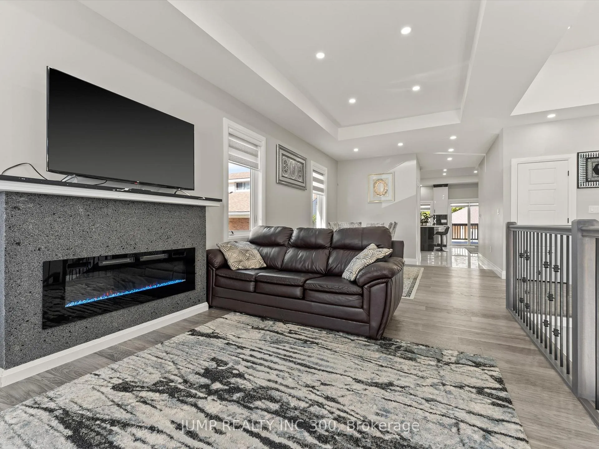 Photo 14 of 1320 Grand Marais Road, Windsor — HOMEH