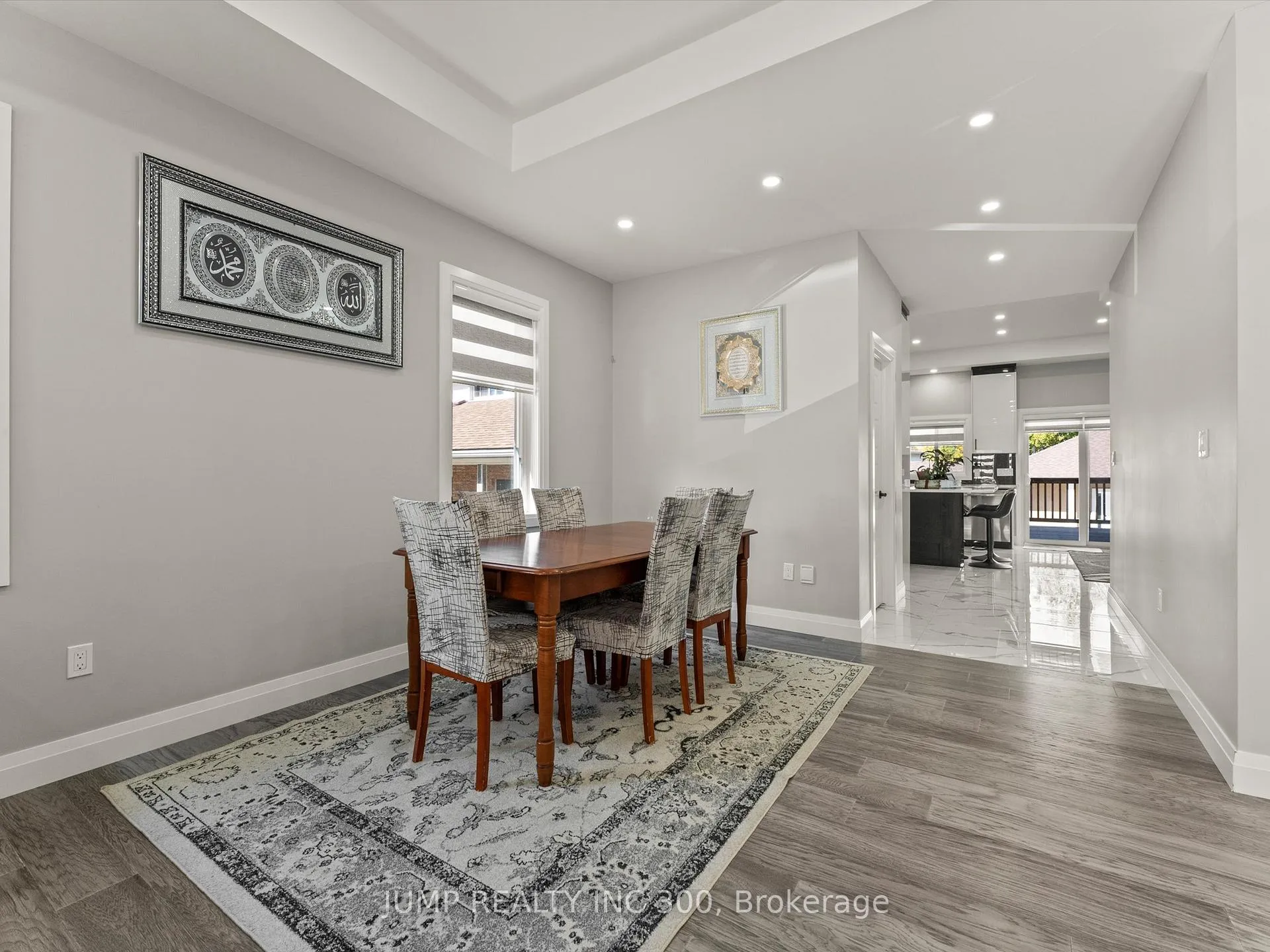 Photo 16 of 1320 Grand Marais Road, Windsor — HOMEH