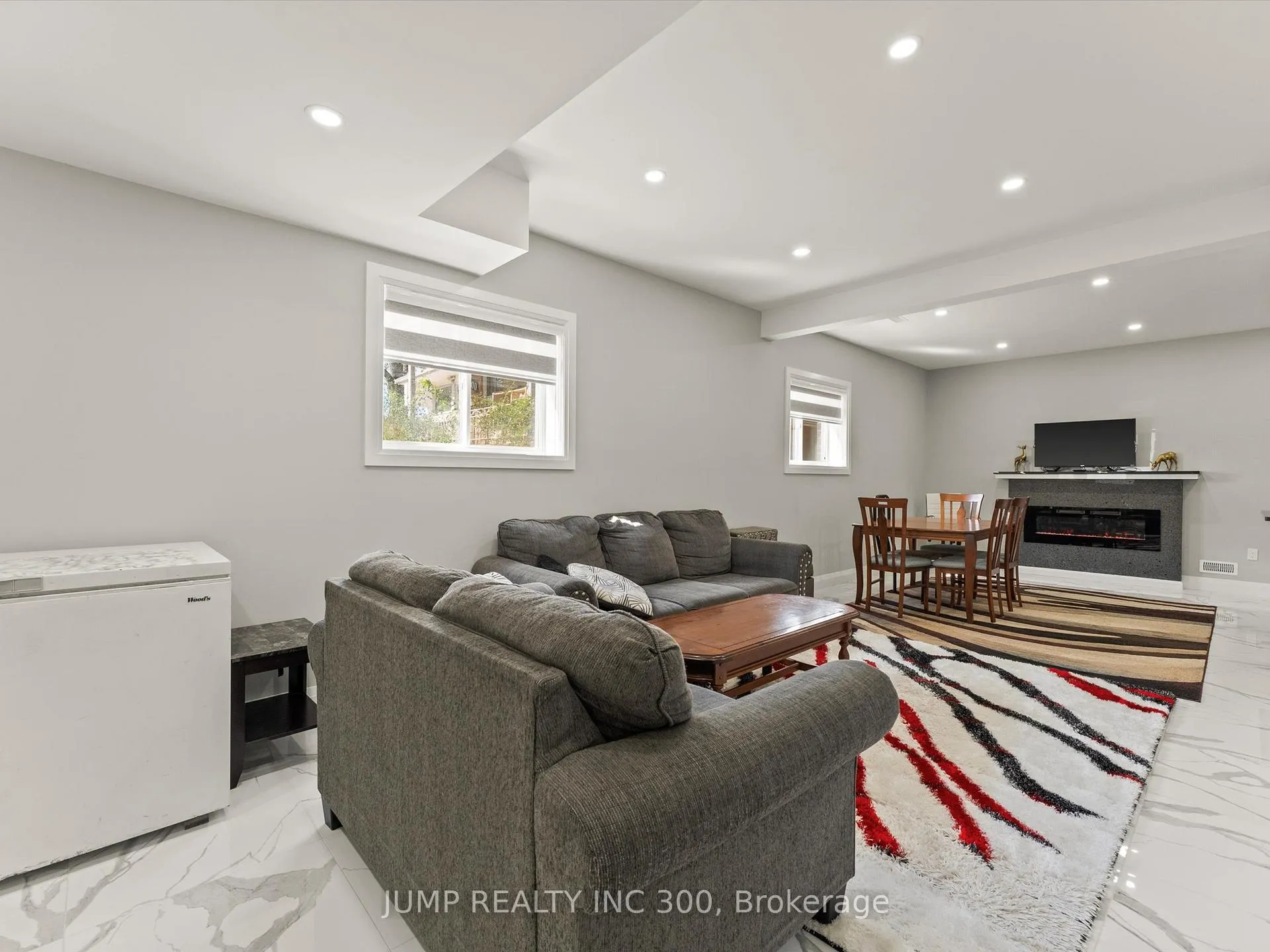Photo 37 of 1320 Grand Marais Road, Windsor — HOMEH