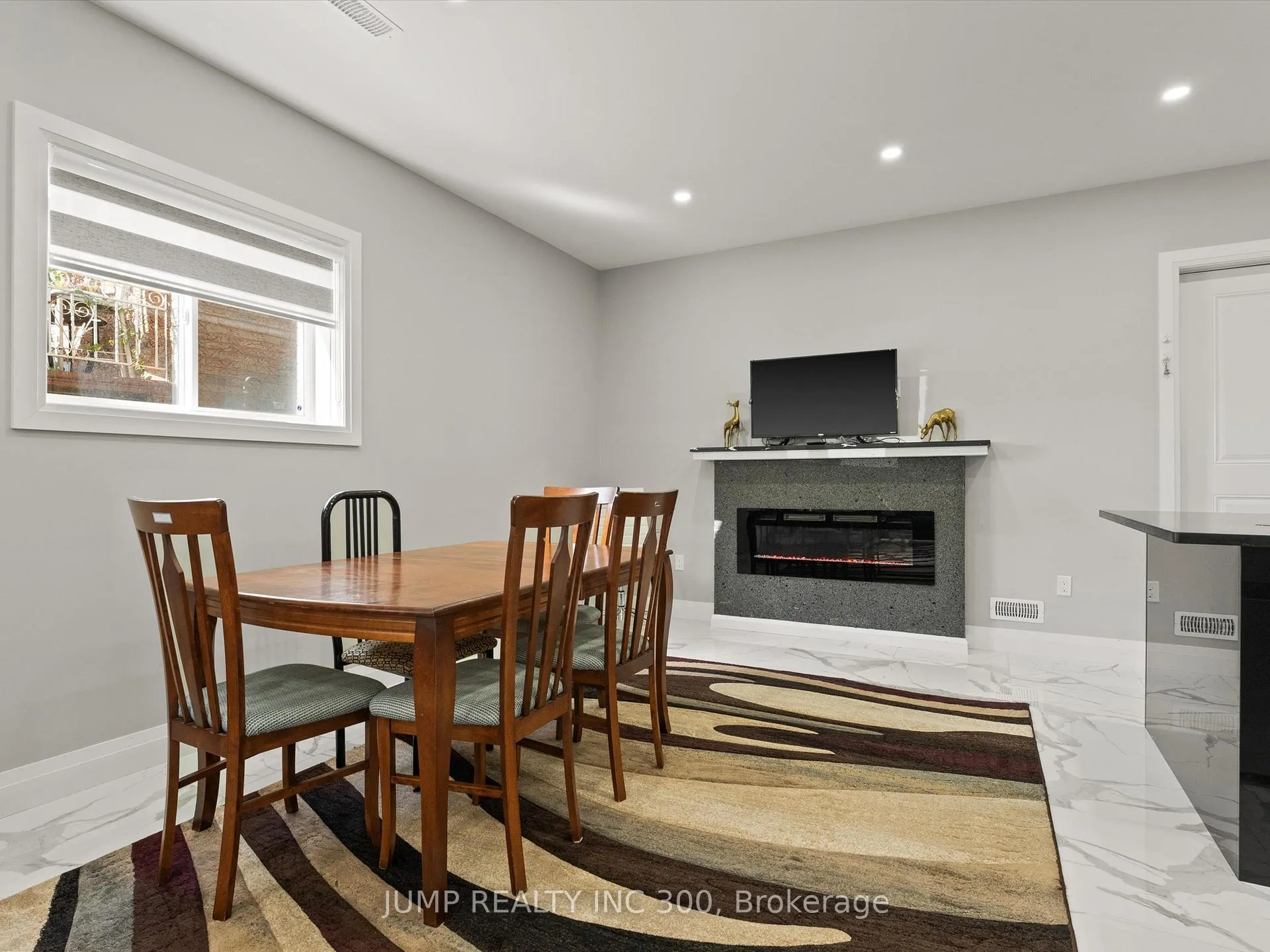 Photo 39 of 1320 Grand Marais Road, Windsor — HOMEH