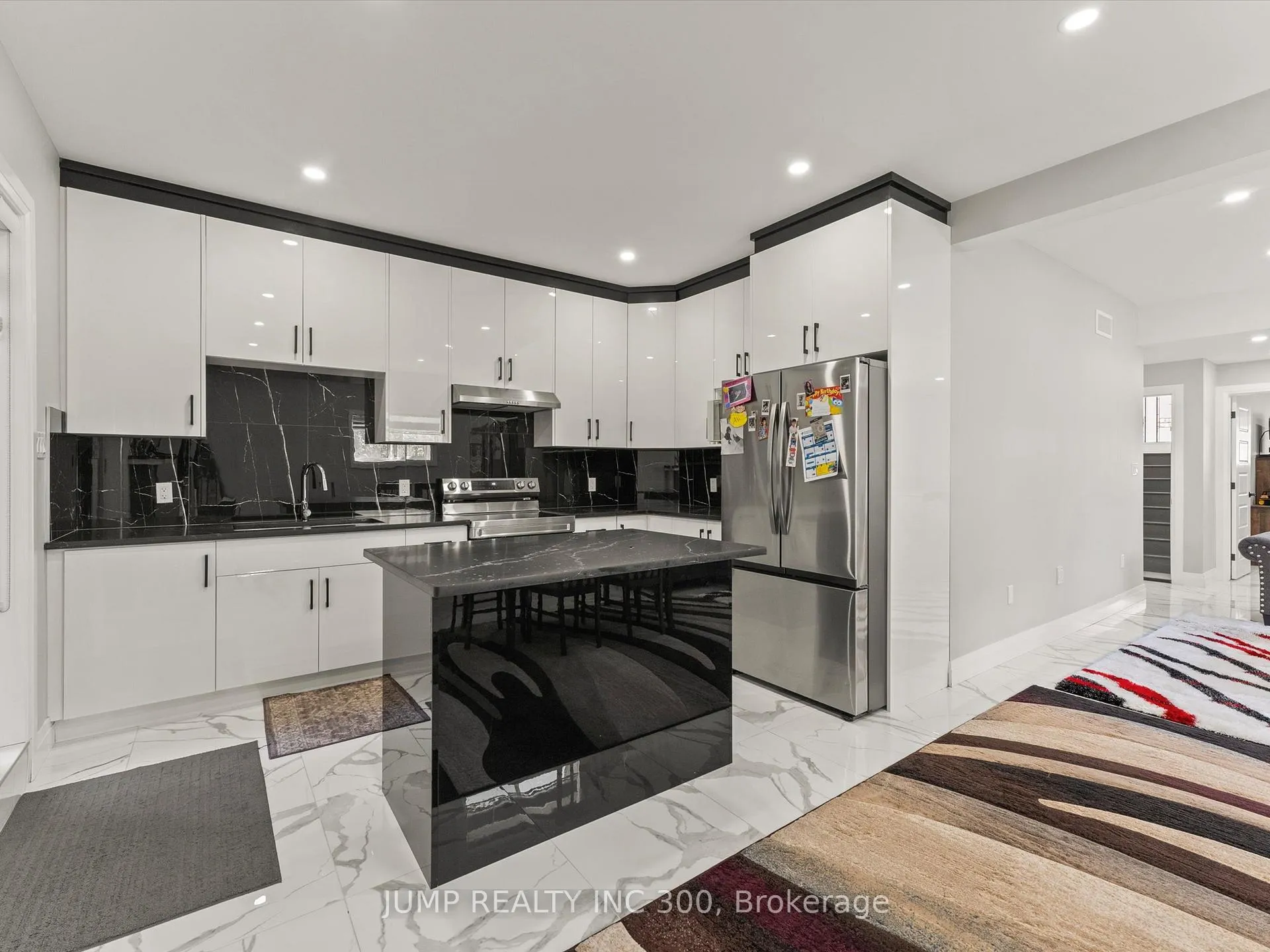 Photo 40 of 1320 Grand Marais Road, Windsor — HOMEH
