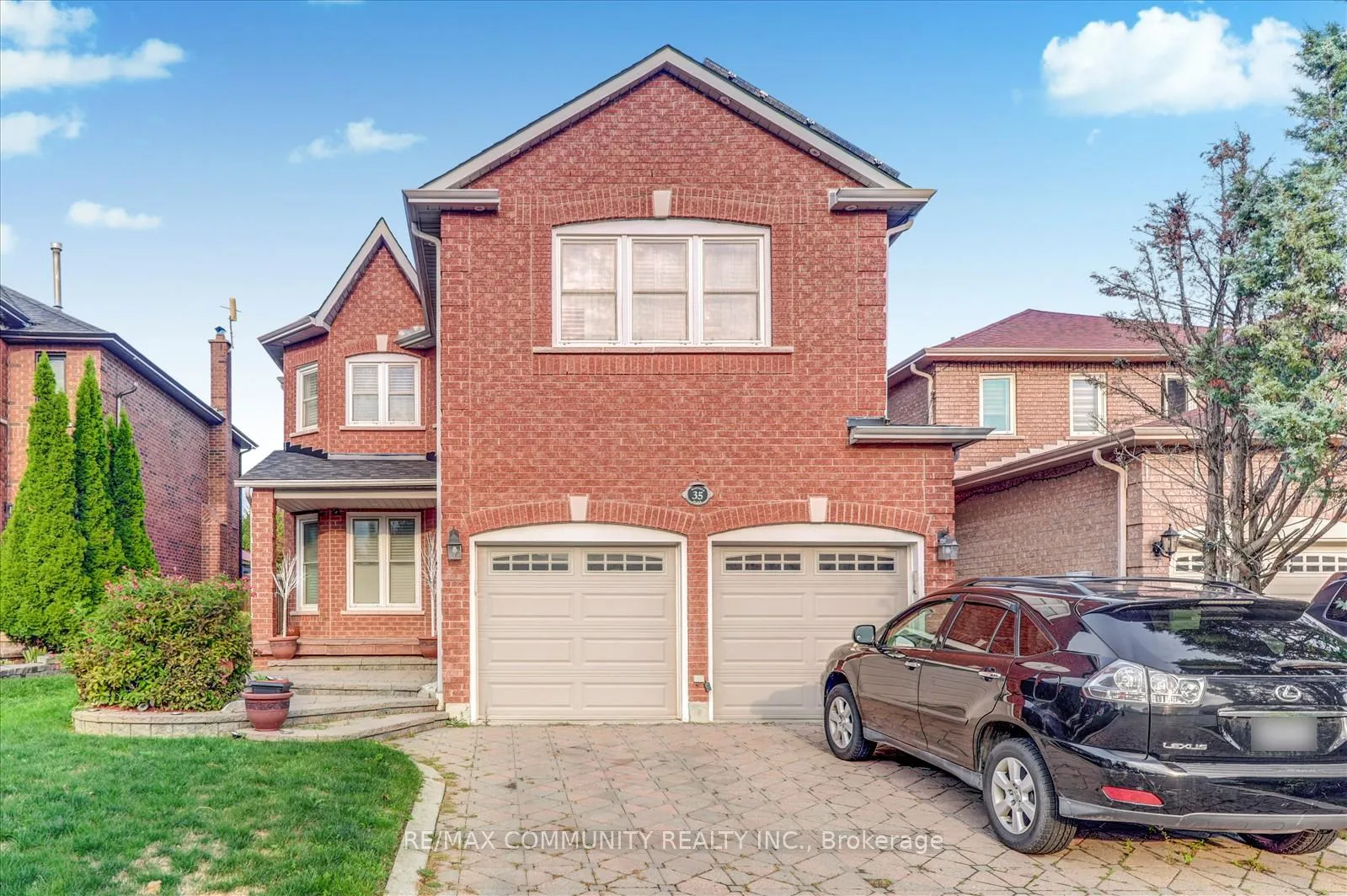Photo 1 of Unit Main, 35 Hartrick Place, Whitby, Rolling Acres — HOMEH