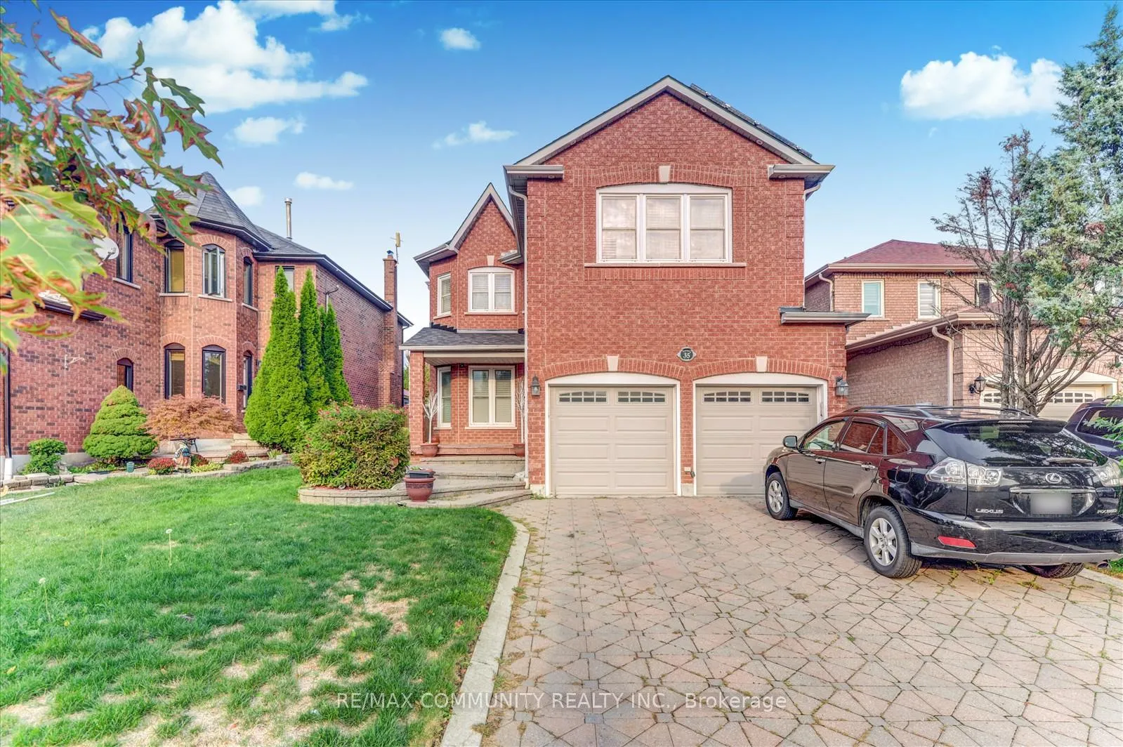 Photo 2 of Unit Main, 35 Hartrick Place, Whitby, Rolling Acres — HOMEH