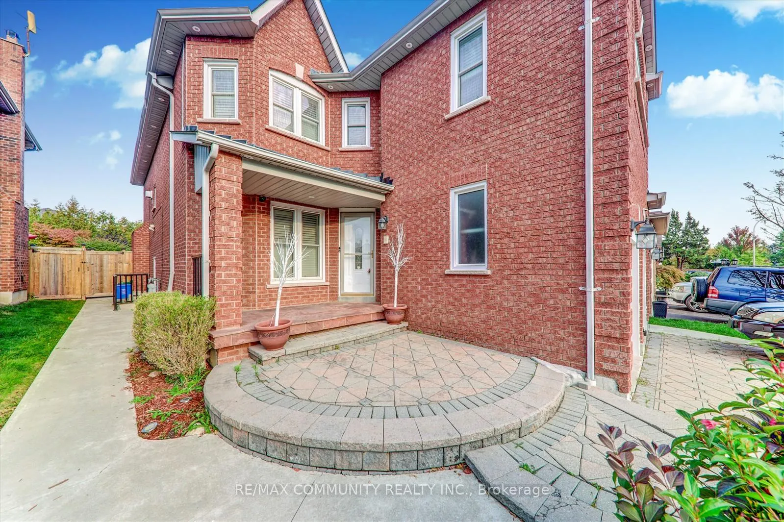 Photo 5 of Unit Main, 35 Hartrick Place, Whitby, Rolling Acres — HOMEH
