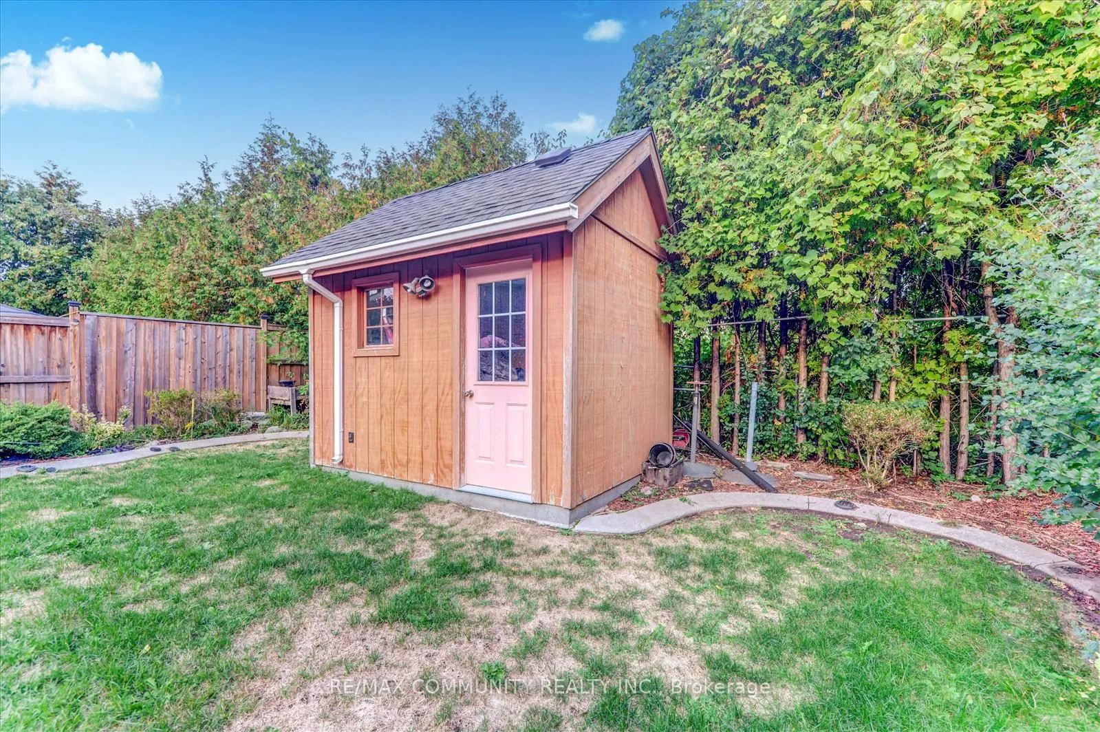 Photo 35 of Unit Main, 35 Hartrick Place, Whitby, Rolling Acres — HOMEH