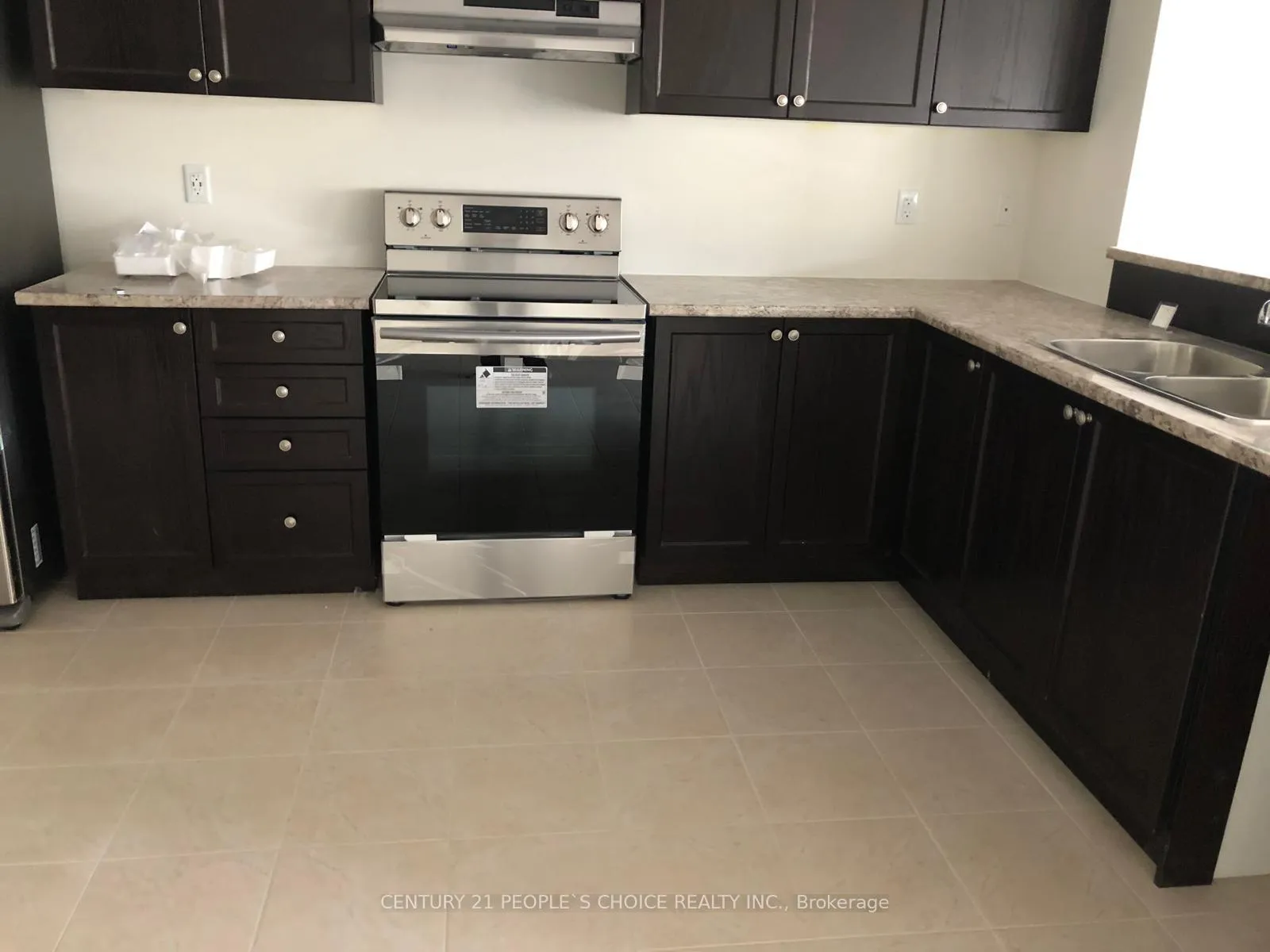 Photo 10 of 41 Bradbury Road, Hamilton, Stoney Creek Mountain — HOMEH