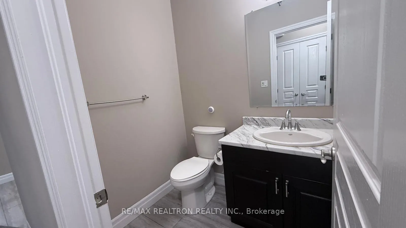 Photo 16 of 11 Bevan Drive, Belleville, Thurlow Ward — HOMEH