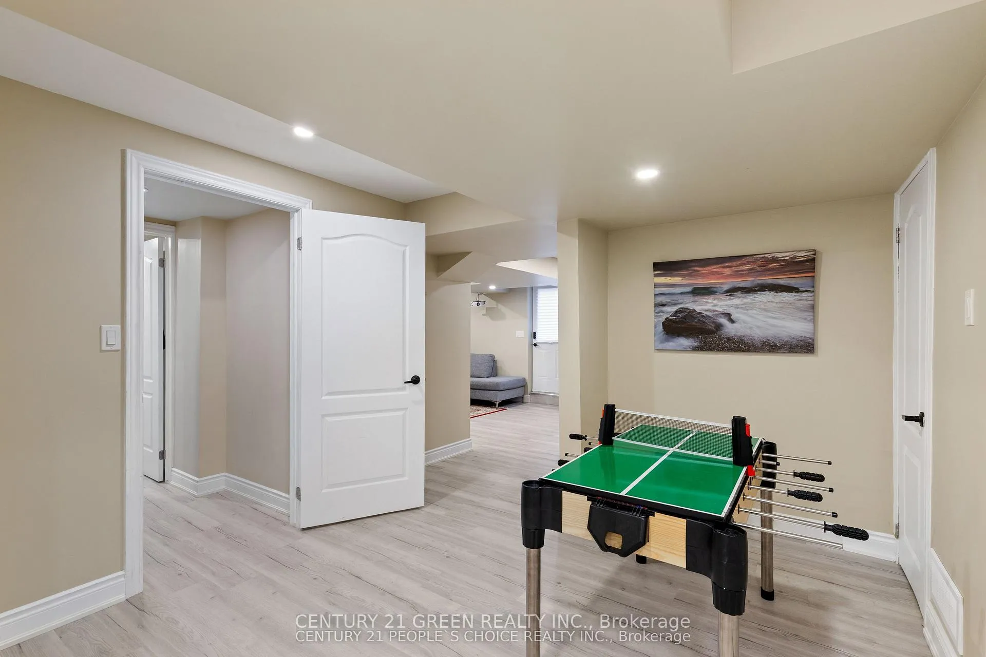 Photo 6 of Unit # Lower Level, 240 Etheridge Avenue, Milton, Ford — HOMEH