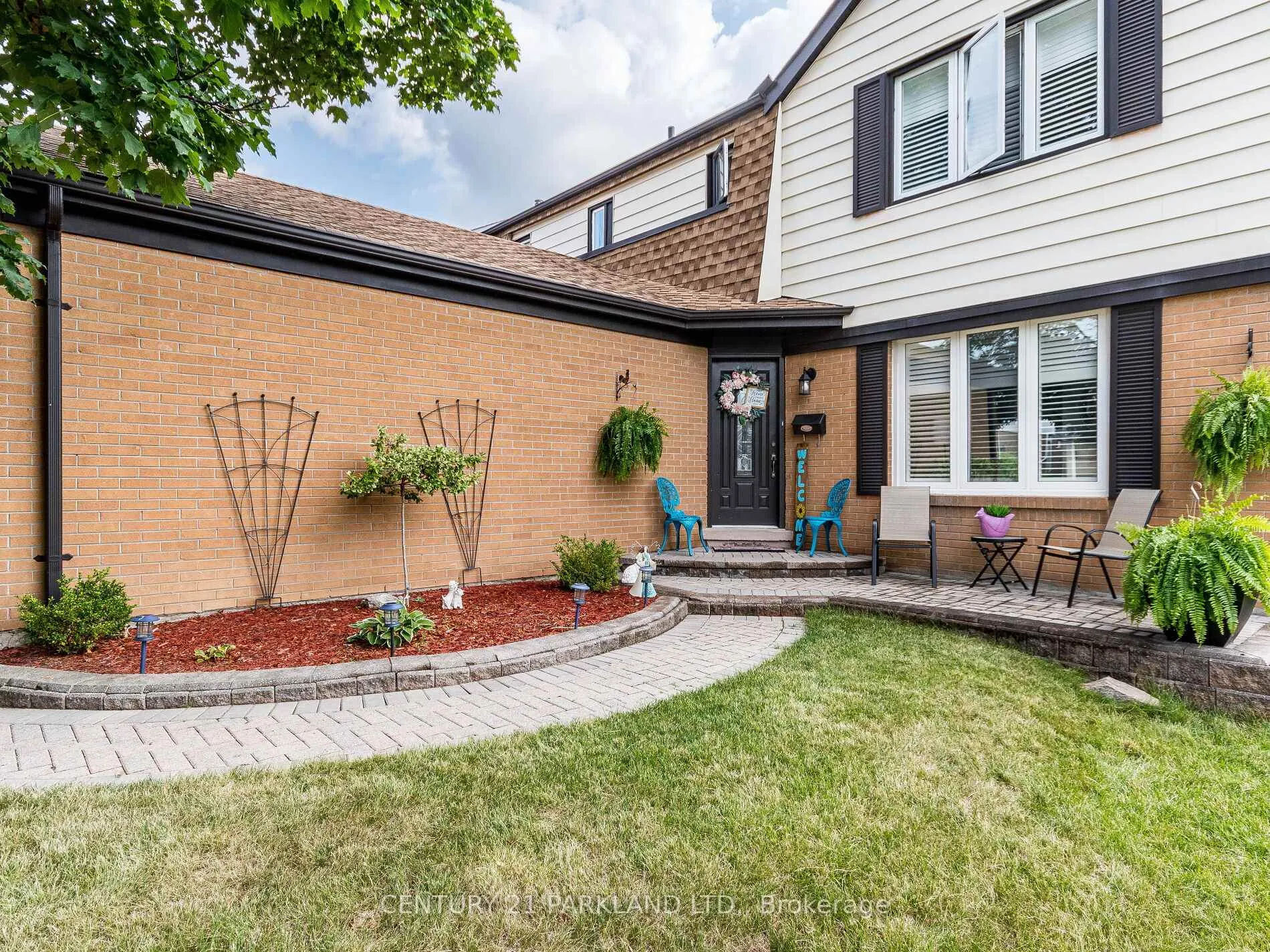 Front of 1773 Meadowview Avenue